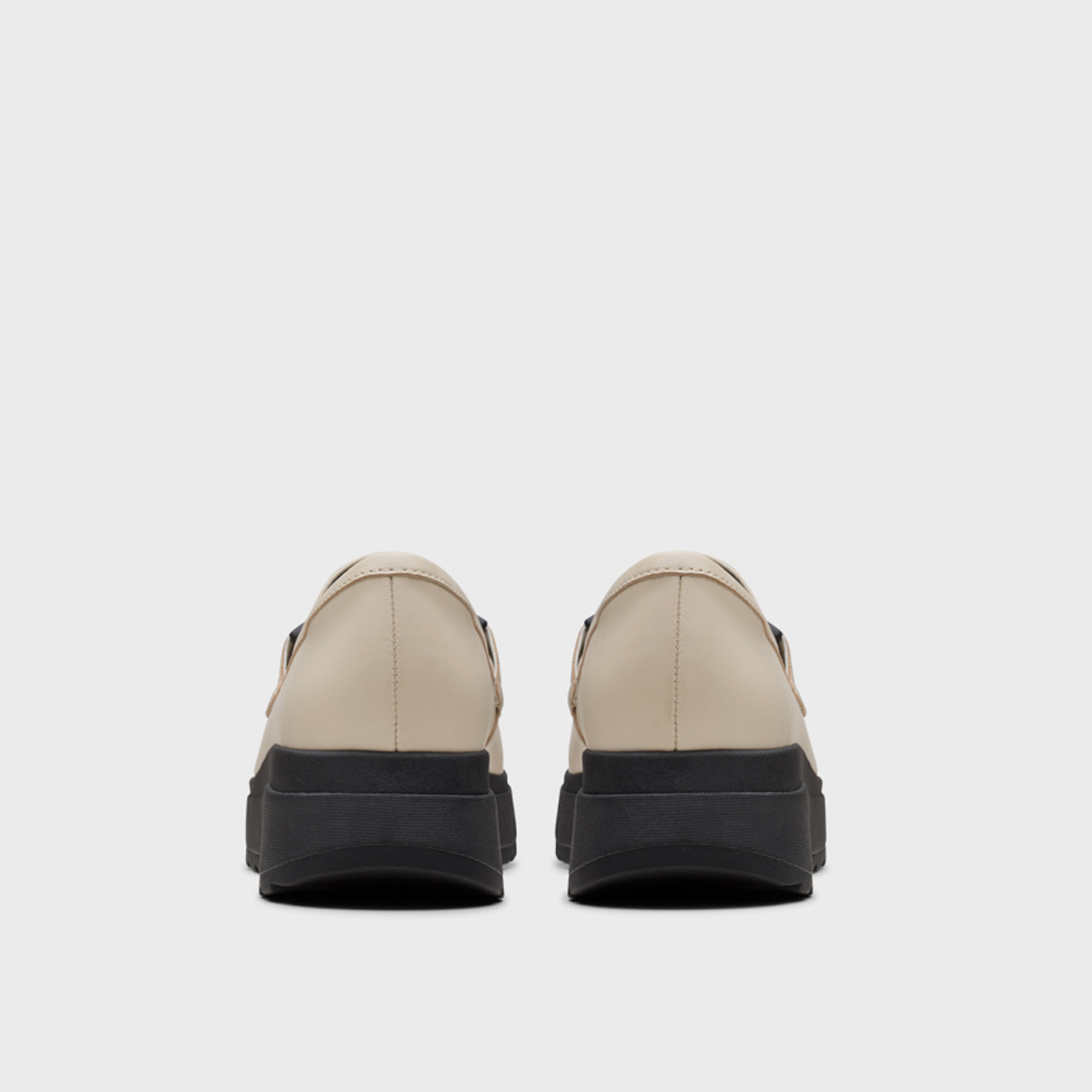 كلاركس- حذاء لوفر للنساء كعب عالي سهل الارتداء  | 26179804-women-shoes-loafersandmoccasins-image-4