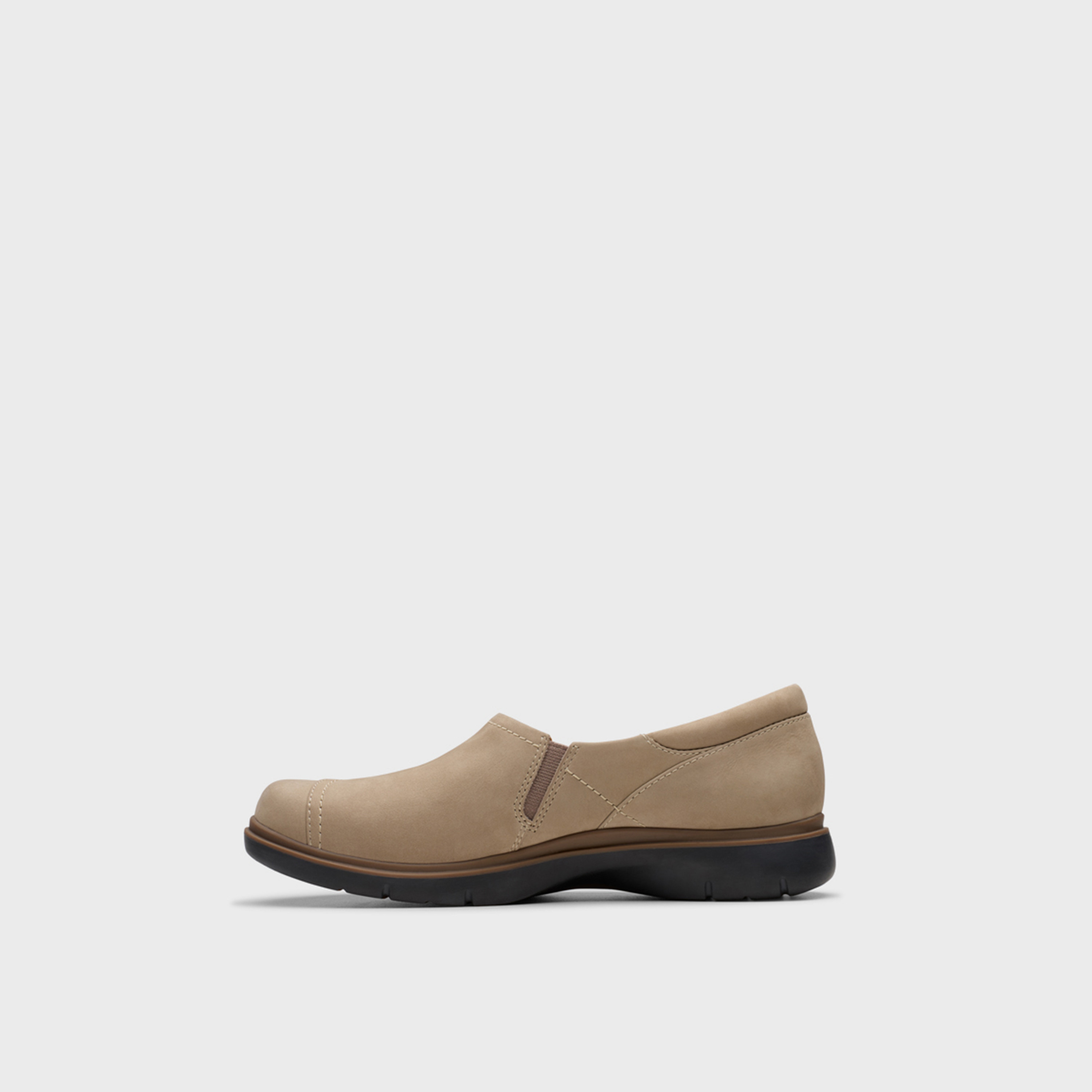 كلاركس- حذاء لوفر للنساء سهل الارتداء  | 26179811-women-shoes-loafersandmoccasins-image-2