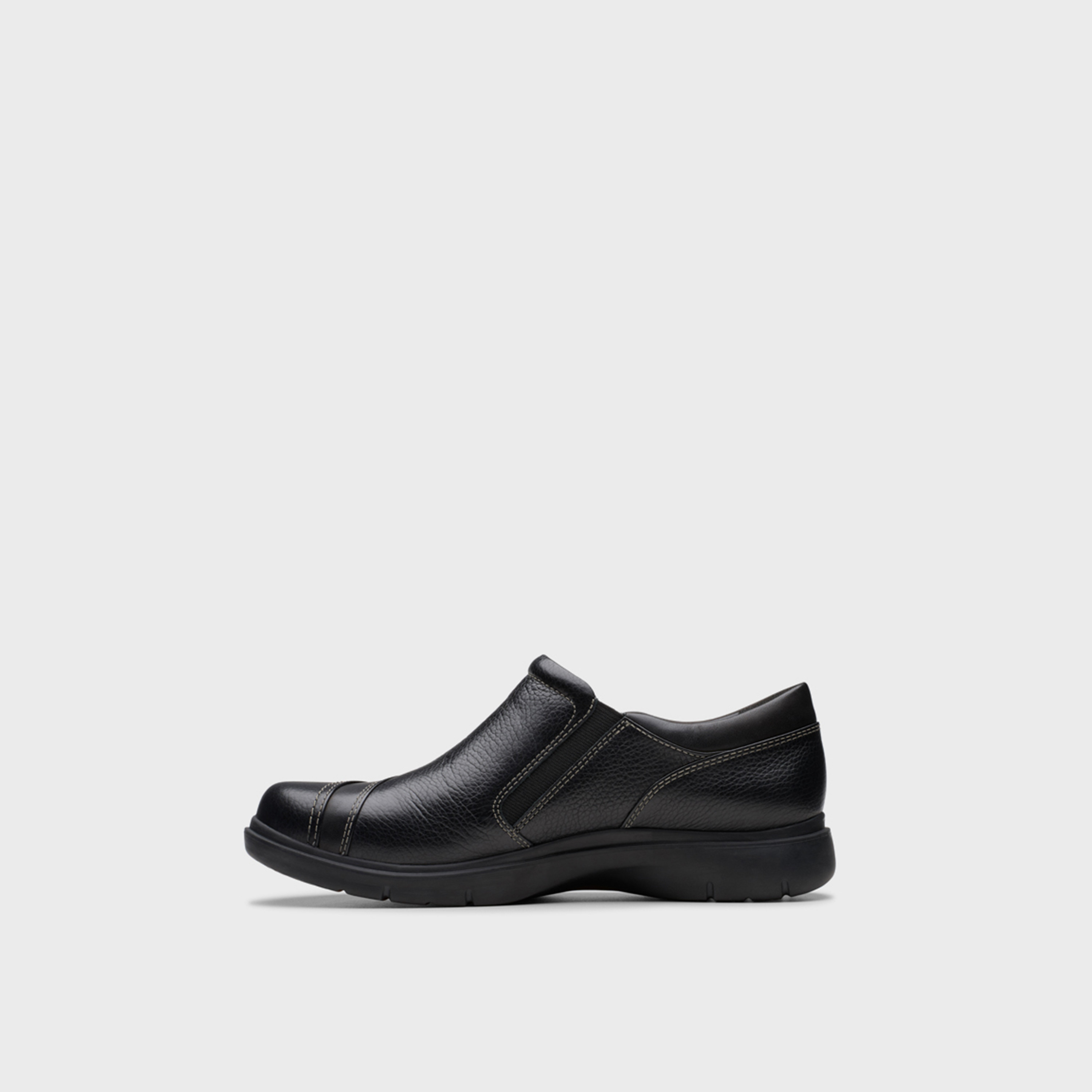 كلاركس- حذاء لوفر للنساء بسحاب  | 26179816-women-shoes-loafersandmoccasins-image-2