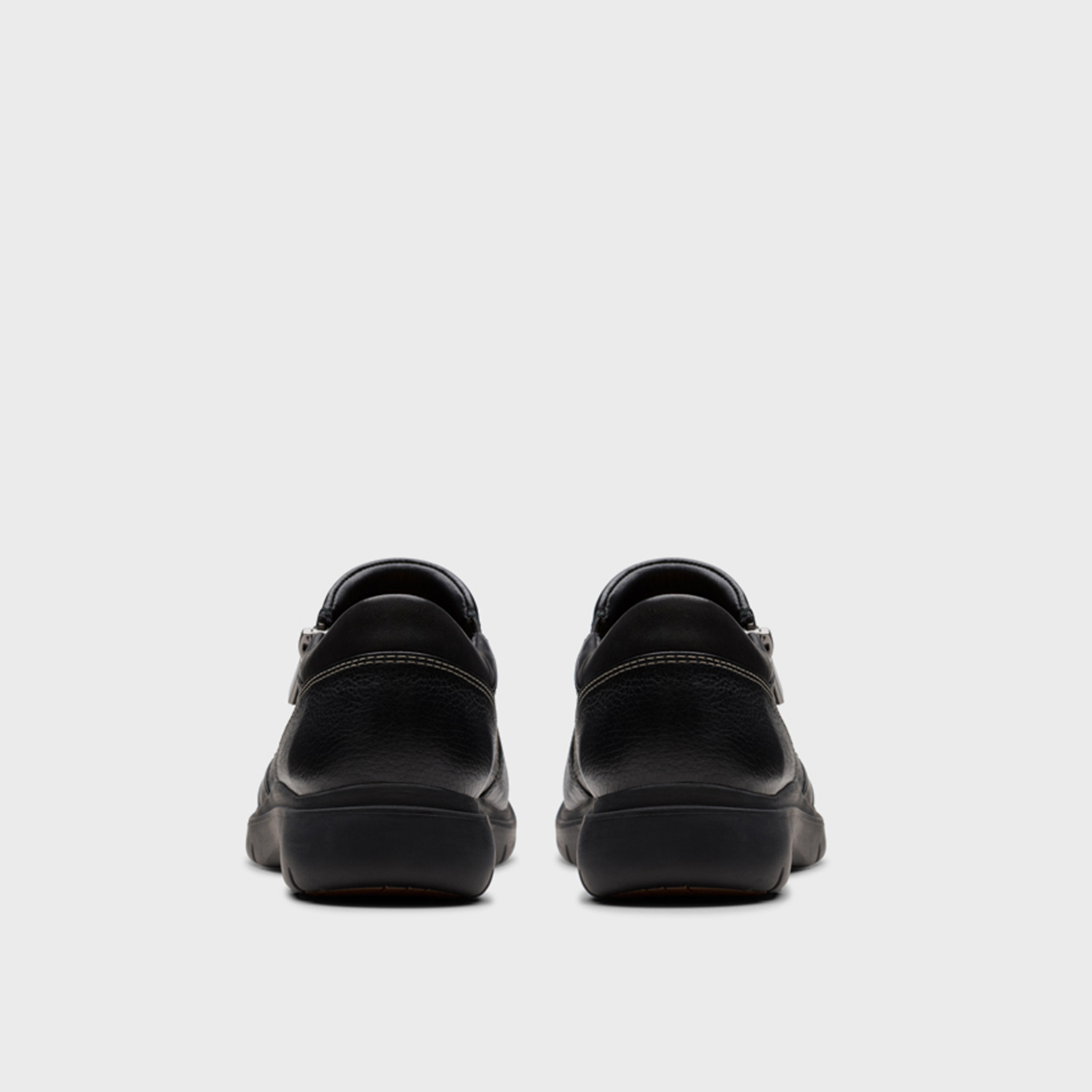 كلاركس- حذاء لوفر للنساء بسحاب  | 26179816-women-shoes-loafersandmoccasins-image-4