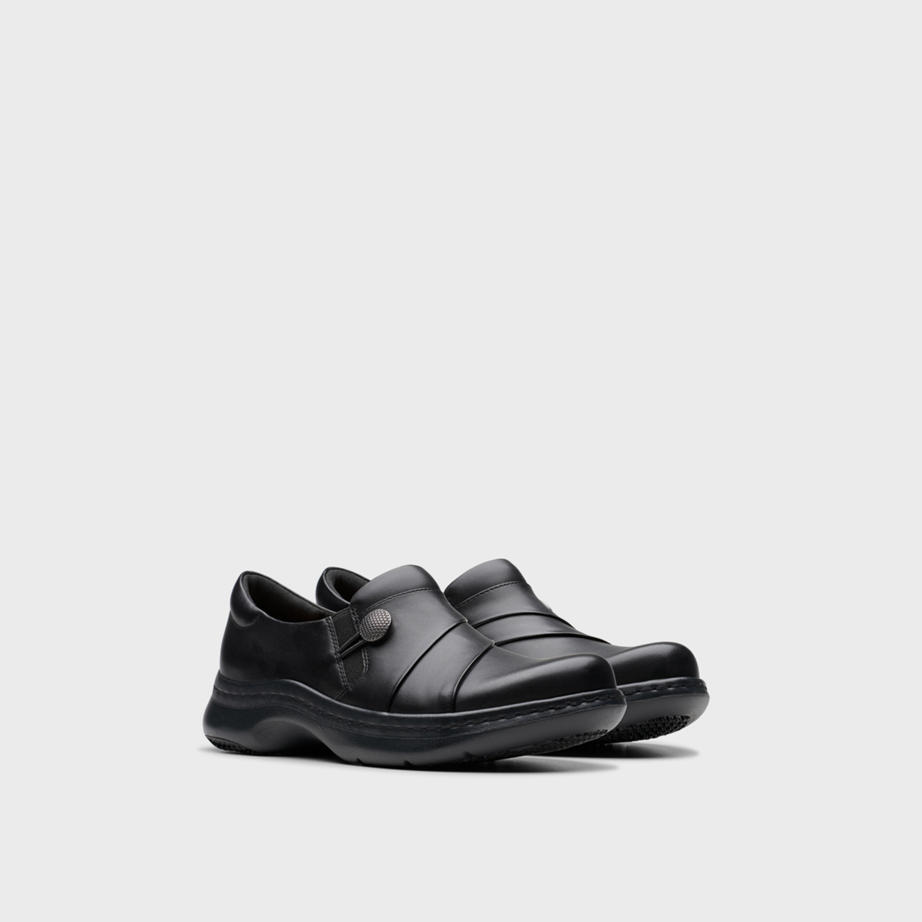 كلاركس- حذاء لوفر للنساء سهل الارتداء  | 26179826-women-shoes-loafersandmoccasins-image-1