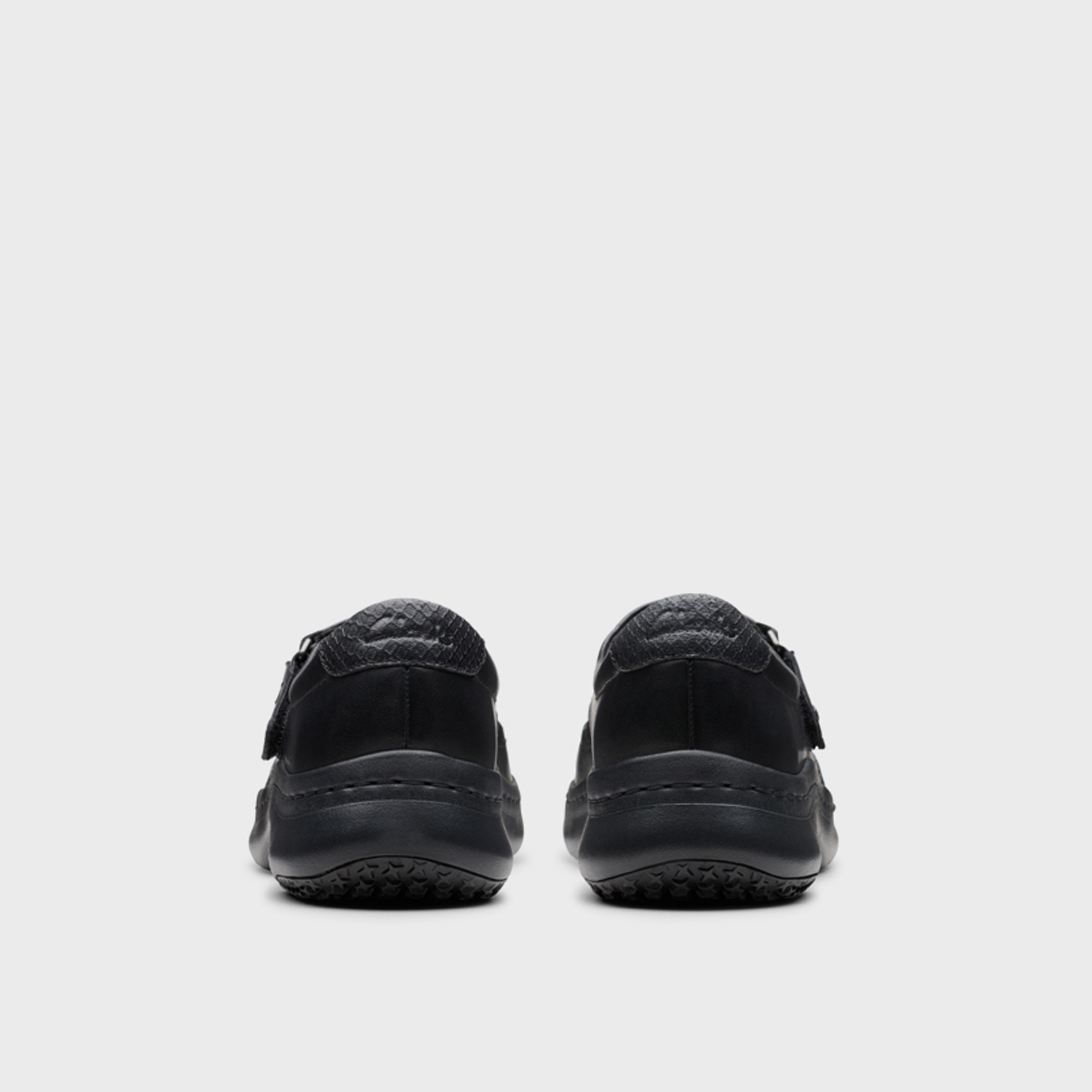 كلاركس- حذاء ماري جين للنساء مشبك وخطاف  | 26179828-women-shoes-ballerinas-image-4