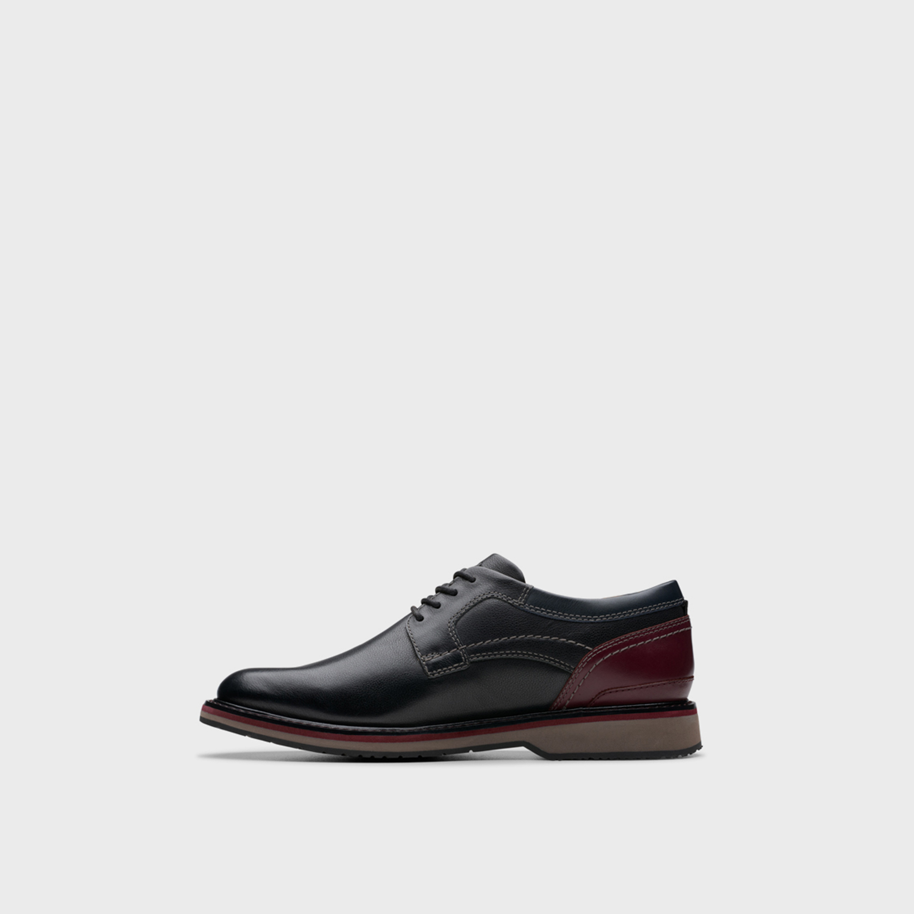 كلاركس- حذاء ديربي برباط للرجال | 26179976-men-shoes-formalshoes-image-2