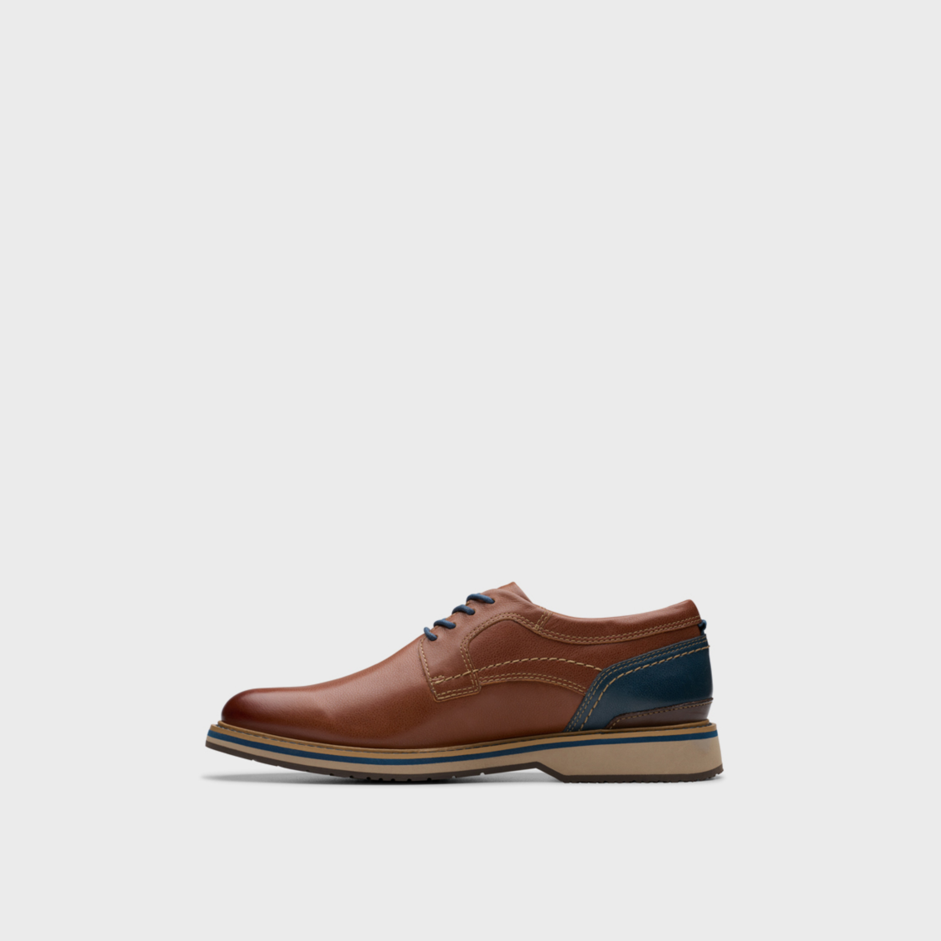 كلاركس- حذاء ديربي برباط للرجال | 26179977-men-shoes-formalshoes-image-2