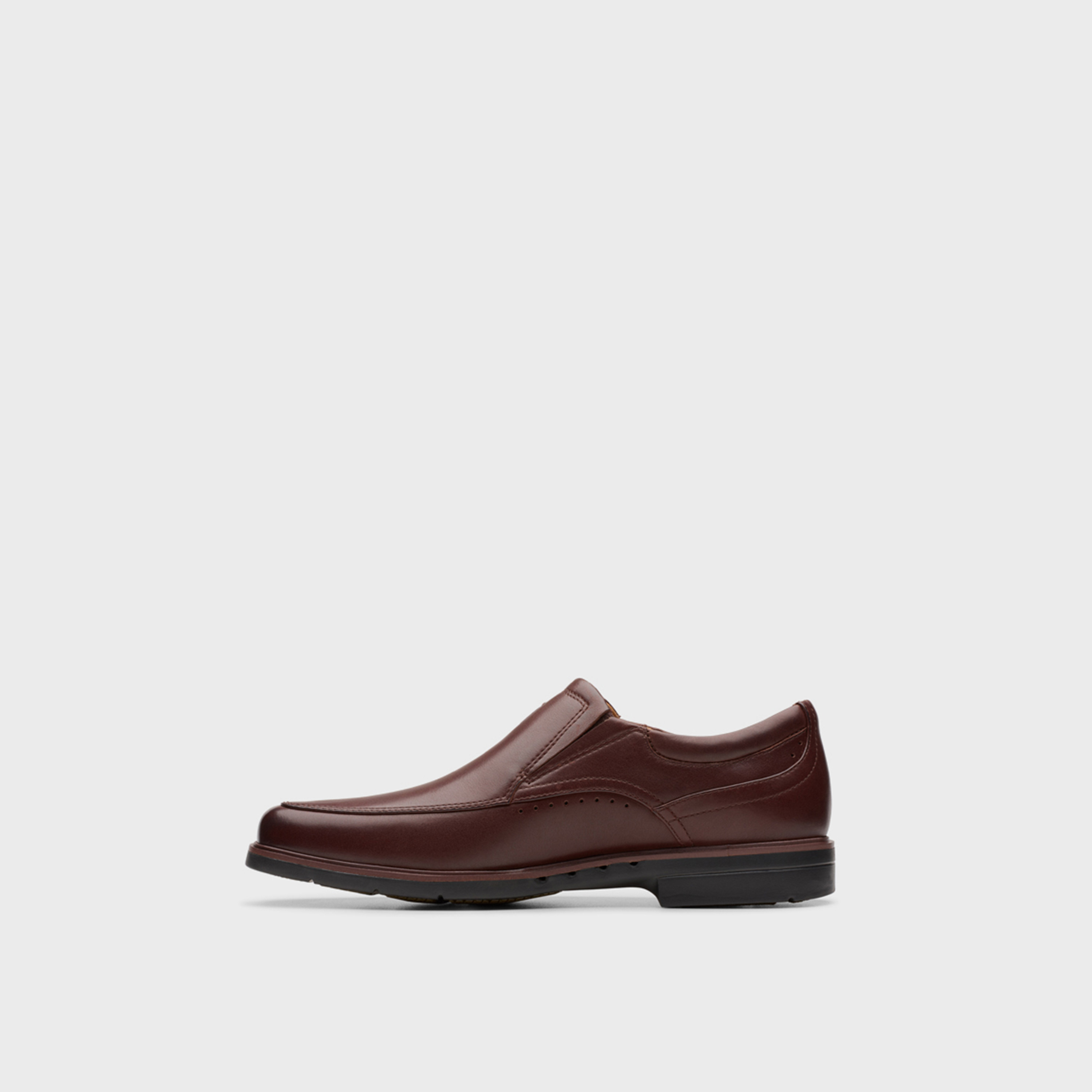 كلاركس- حذاء لوفر سهل الارتداء للرجال | 26179990-men-shoes-formalshoes-image-2