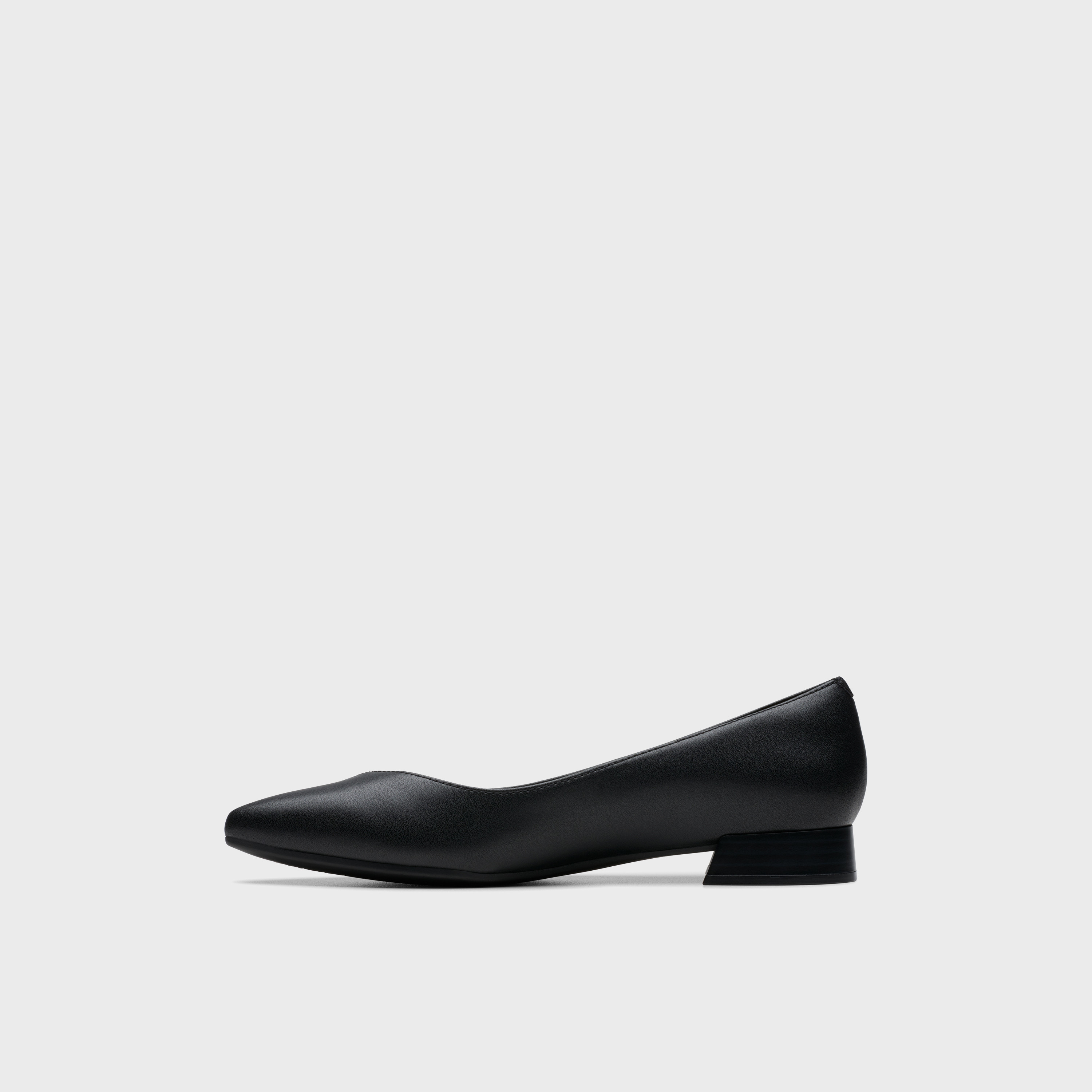 كلاركس- حذاء بلارينا مقدمة مدببة للنساء سهل الارتداء  | 26180011-women-shoes-ballerinas-image-3