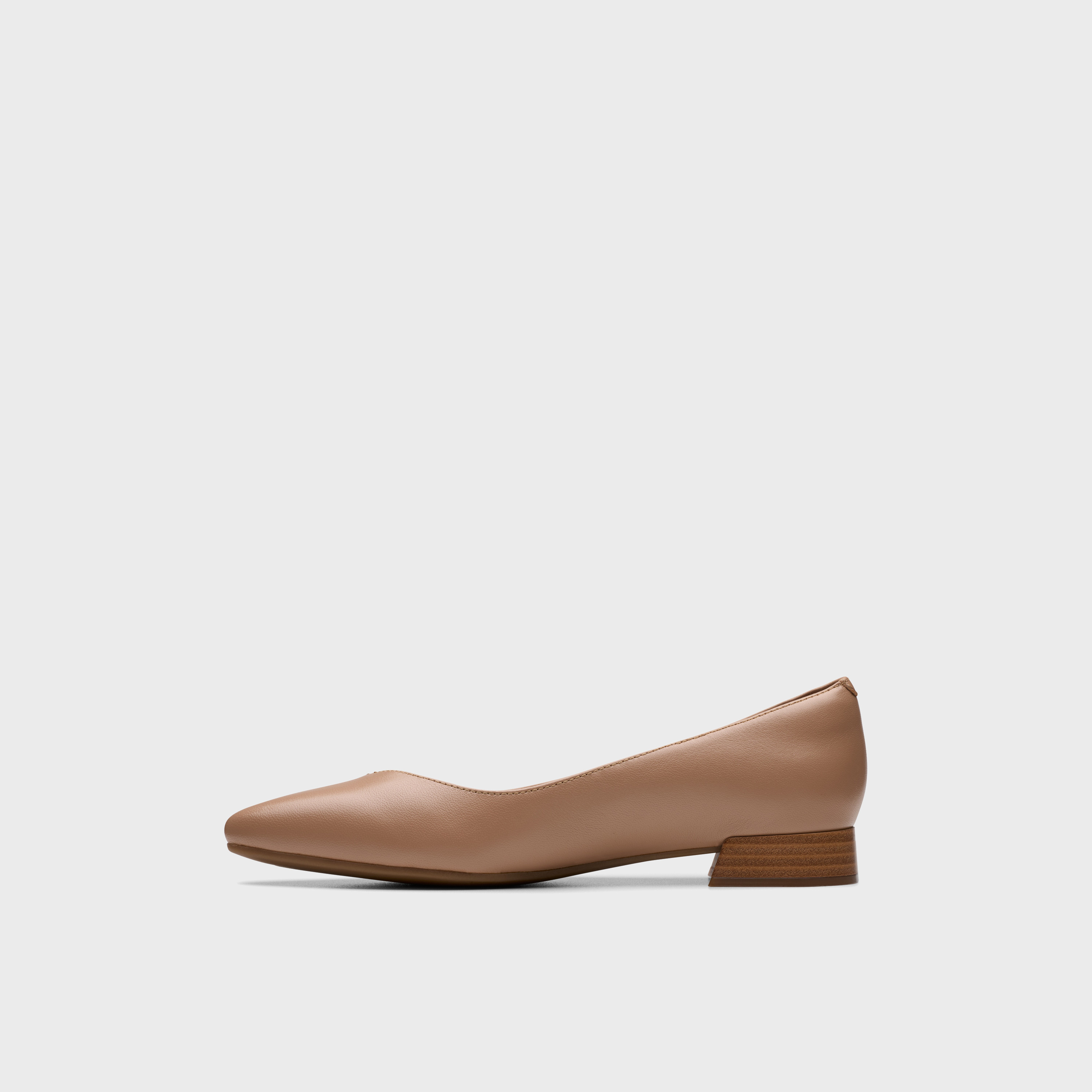 كلاركس- حذاء بلارينا مقدمة مدببة للنساء سهل الارتداء  | 26180015-women-shoes-ballerinas-image-3