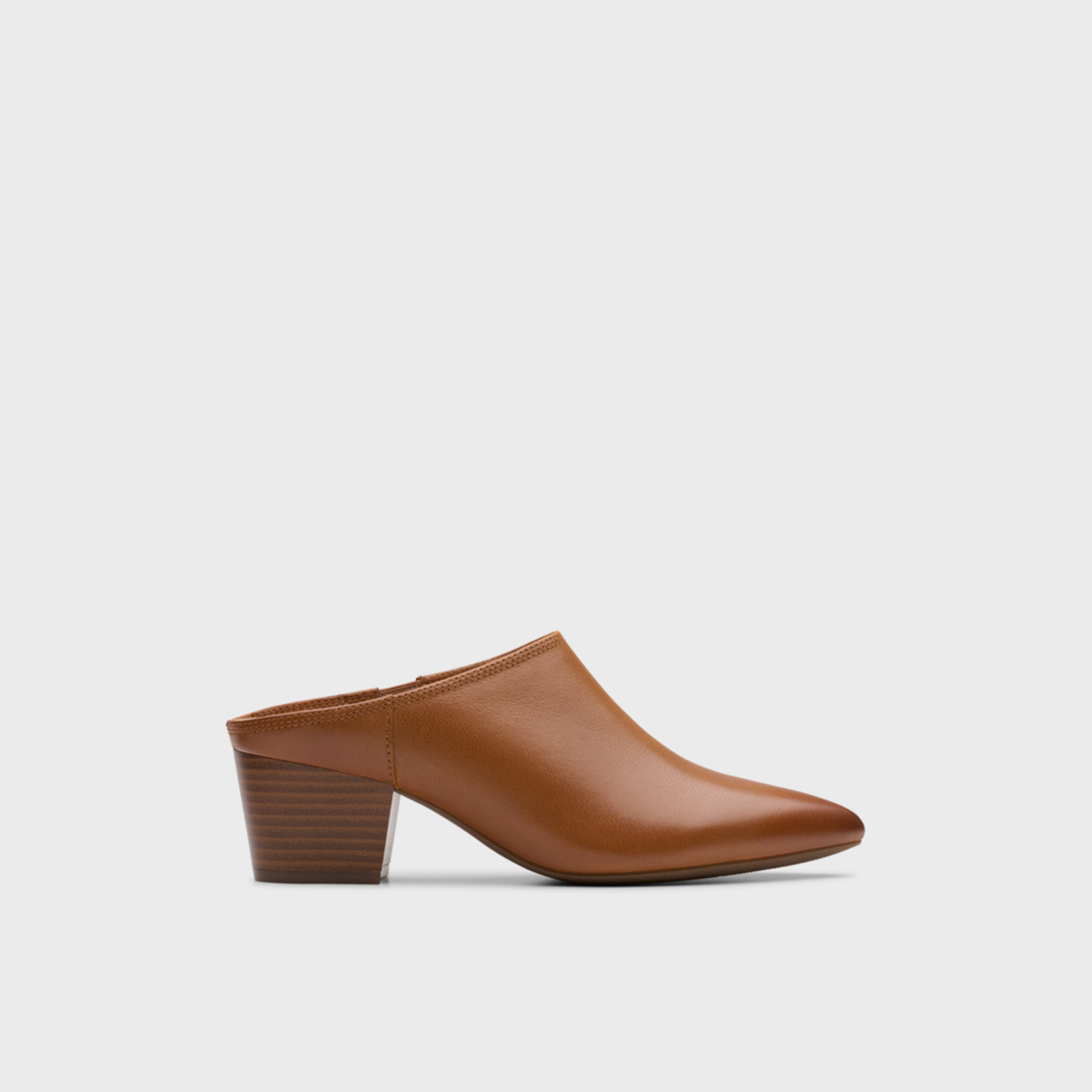 كلاركس - حذاء إيلاني بيس للنساء سهل الارتداء بكعب عريض | 26180060-women-shoes-heels-image-3