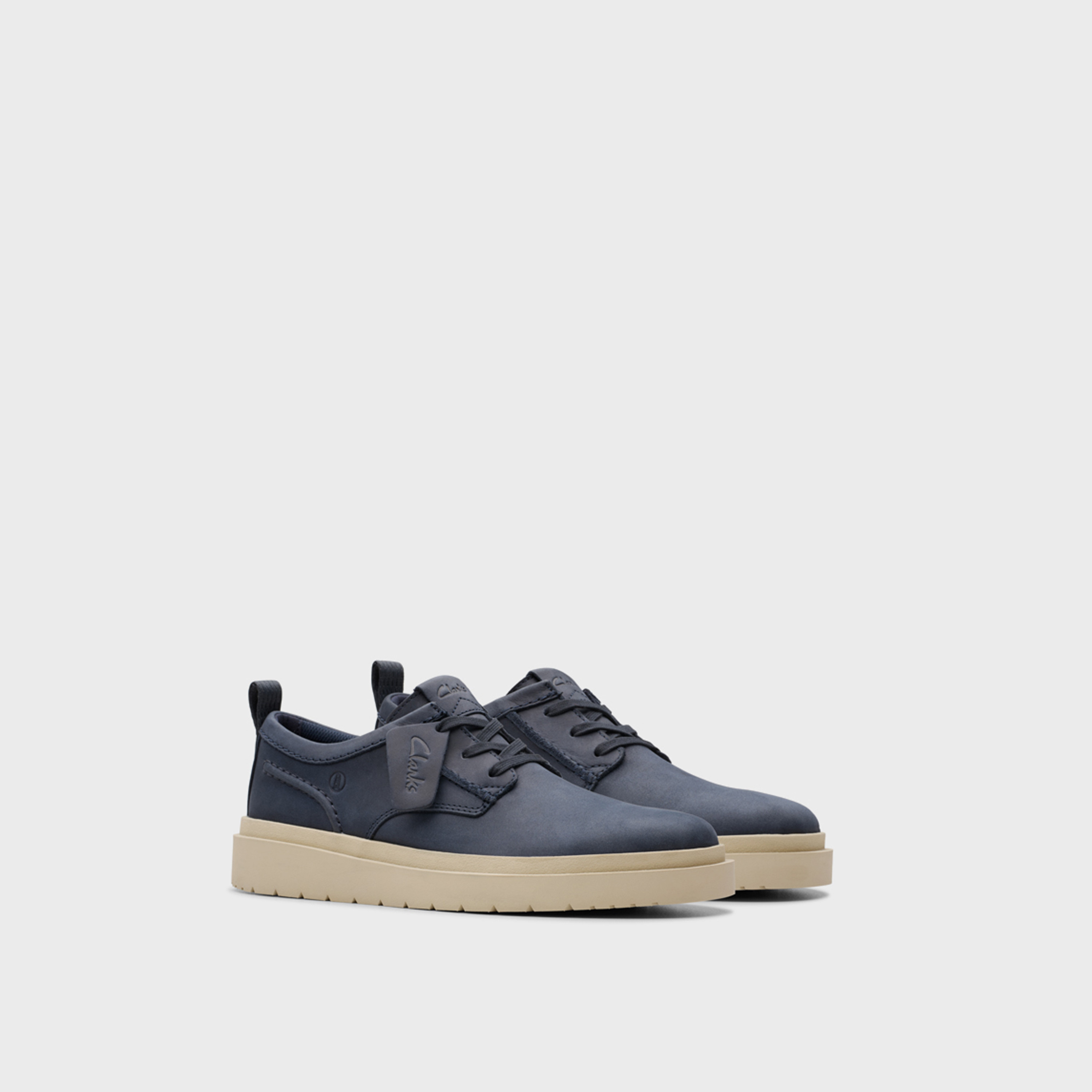 كلاركس - حذاء بولدن ديربي برباط للرجال | 26180862-men-shoes-loafersandmoccasins-image-1