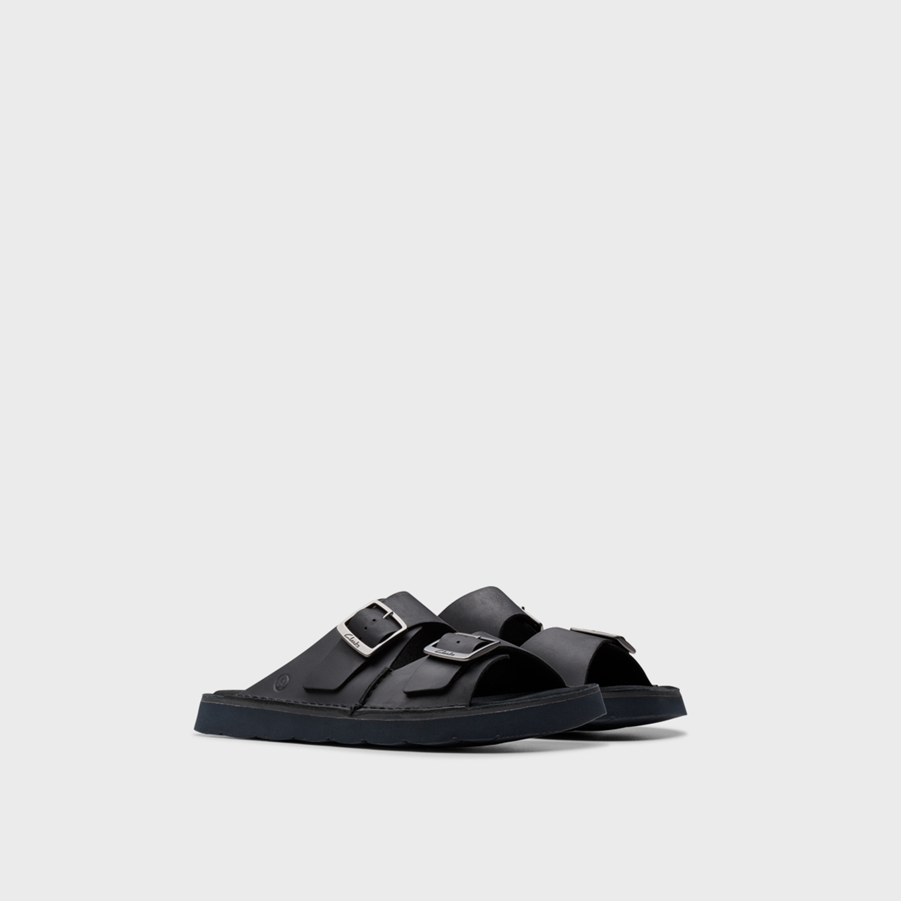 كلاركس - صندل سولسبري سهل الارتداء بأشرطة | 26180885-men-shoes-flipflopsandslides-image-1