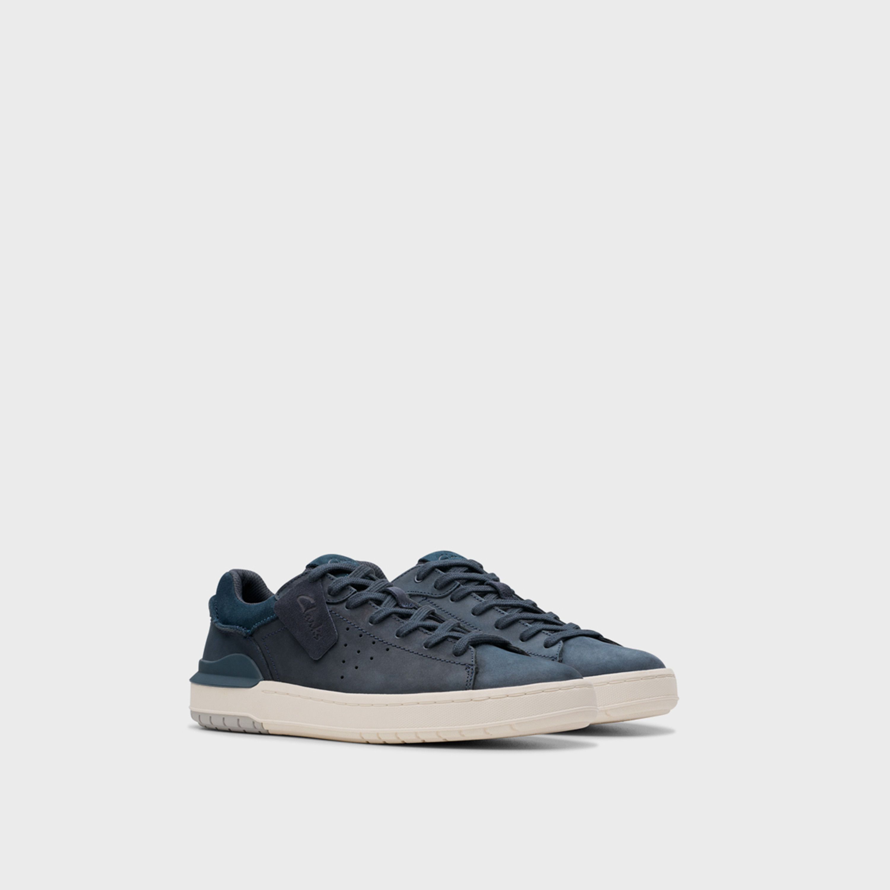 كلاركس - حذاء كورتلايت 2 ران الرياضي للرجال سهل الارتداء | 26181323-men-shoes-sneakers-image-1