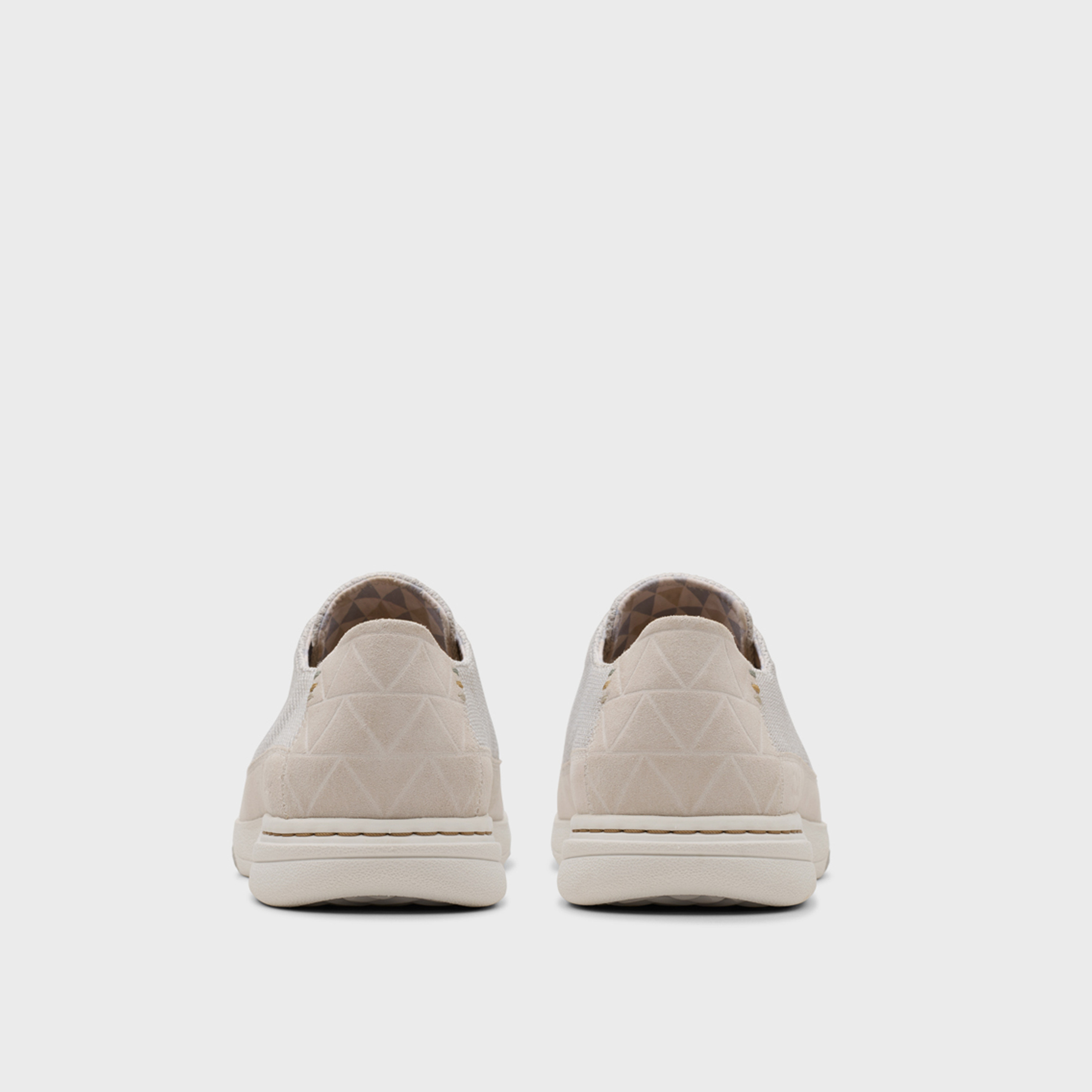 Clarks Men's Suede Lace-Up Low Ankle Sneakers | Easeway 26181370-men-shoes-sneakers-image-4