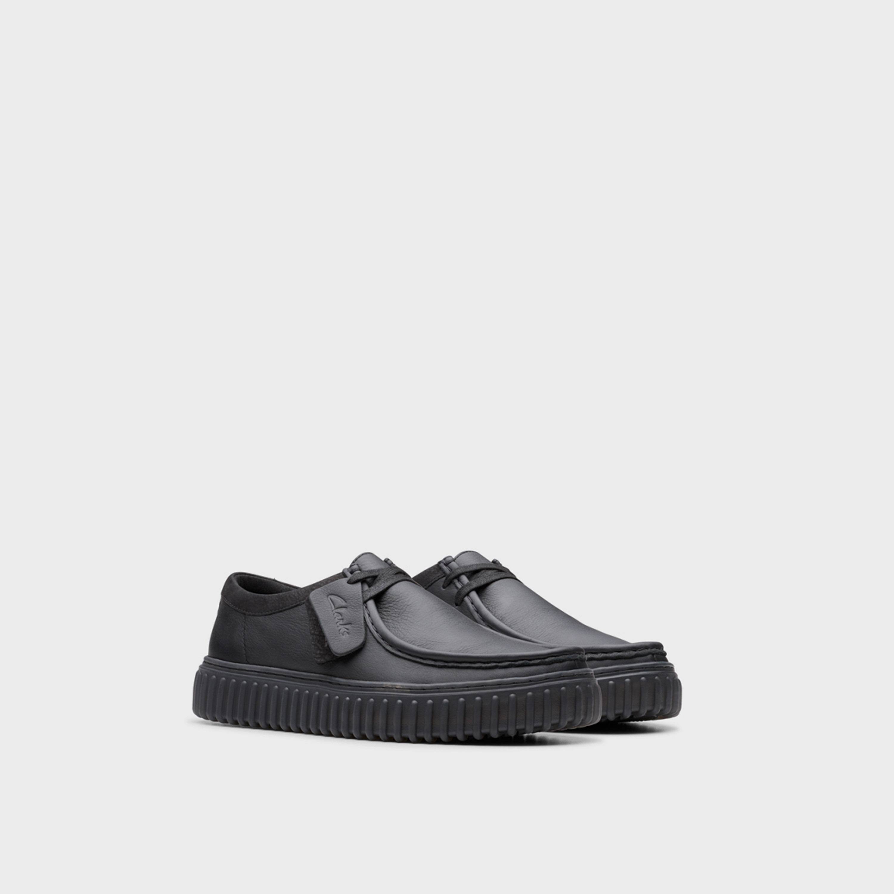 كلاركس - حذاء تورهيل لو الرياضي للرجال سهل الارتداء | 26181385-men-shoes-sneakers-image-1