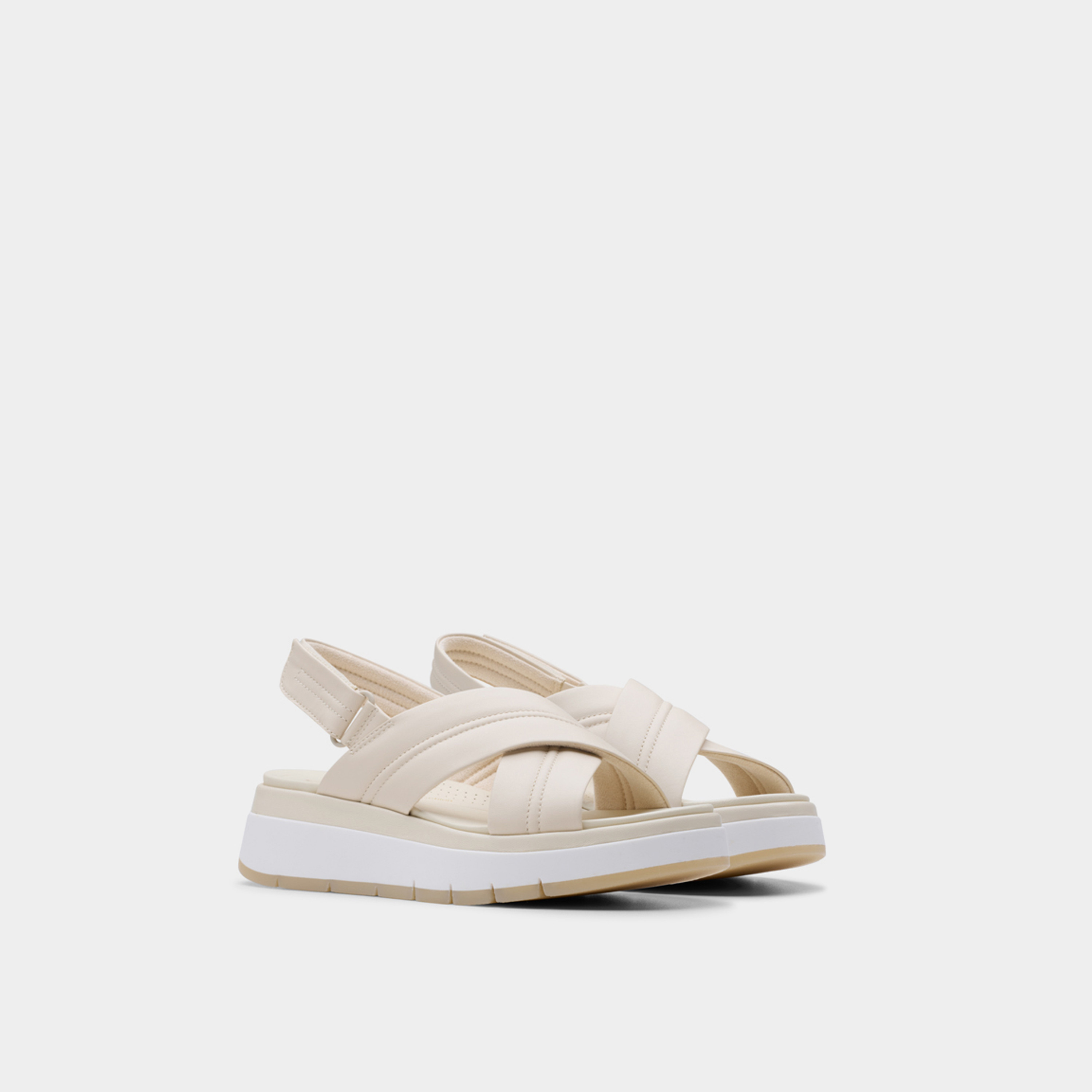 كلاركس - صندل نسائي ، توسكان كروس، بكعب مسطح، بحزام، بمشبك وخطاف | 26181470-women-shoes-sandals-heeled-image-1