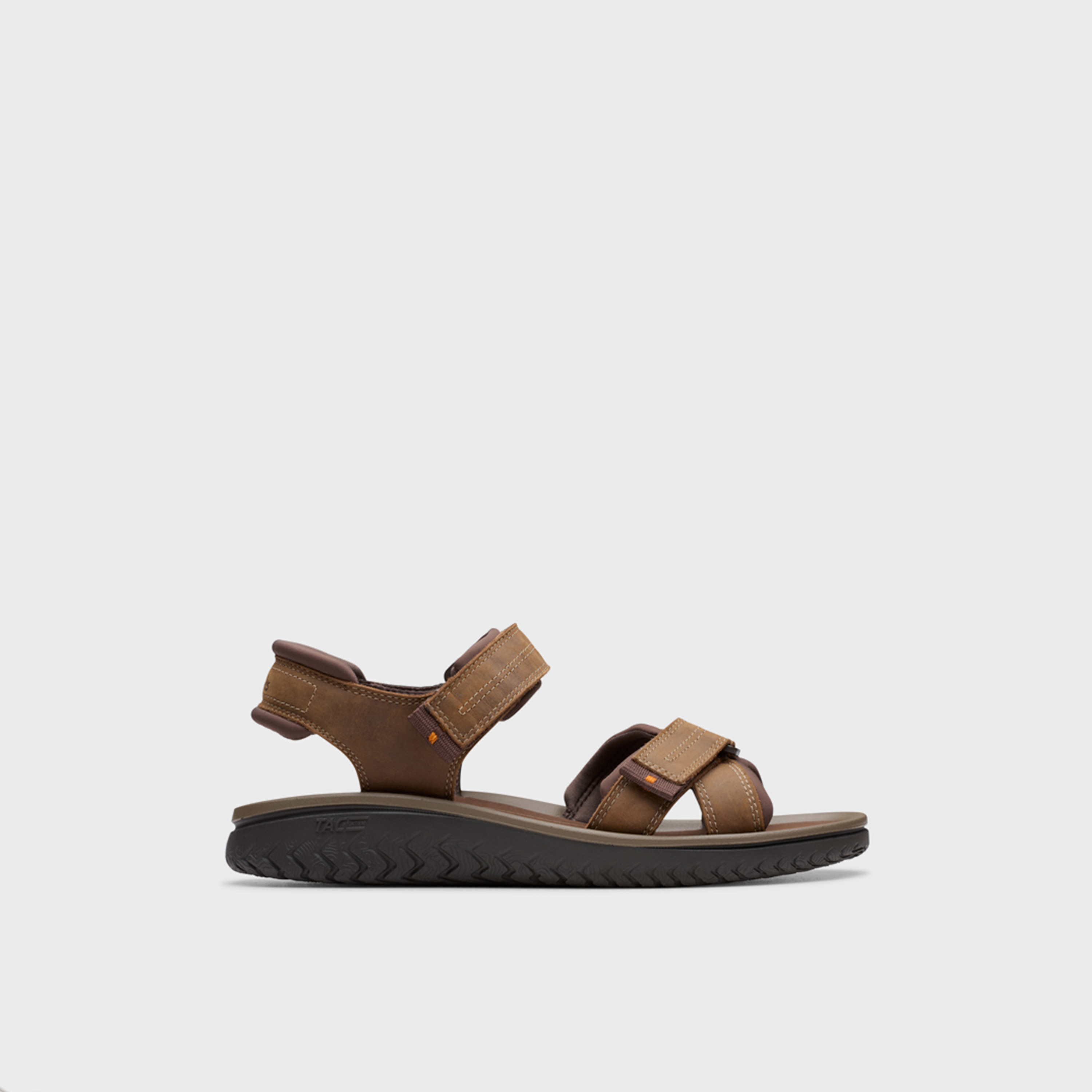 صندل ويسلي شور ذو الأشرطة المتقاطعة من كلاركس للرجال | 26182009-men-shoes-sandals-image-2