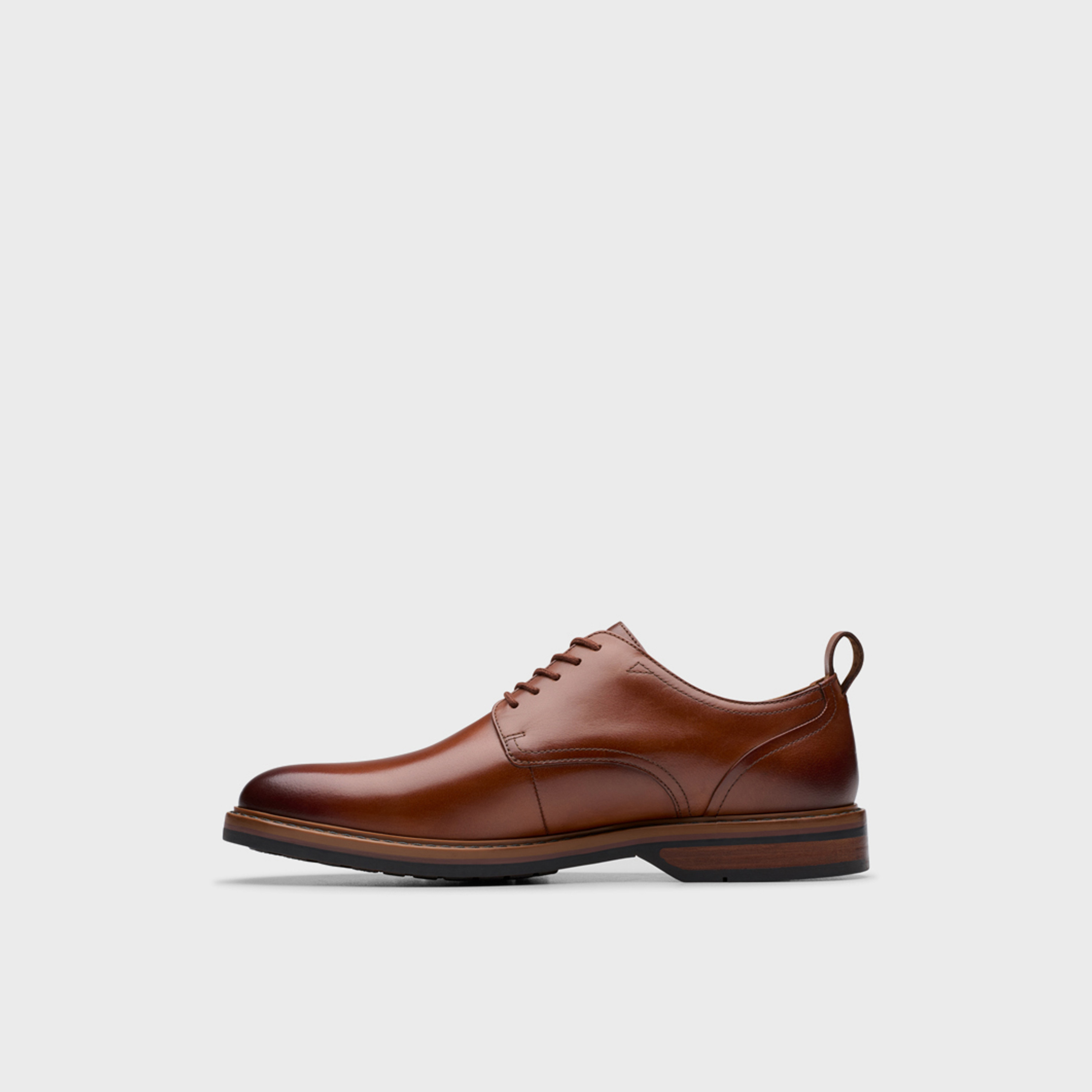 حذاء ألدوين ديربي برباط من كلاركس للرجال | 26183252-men-shoes-formalshoes-image-3