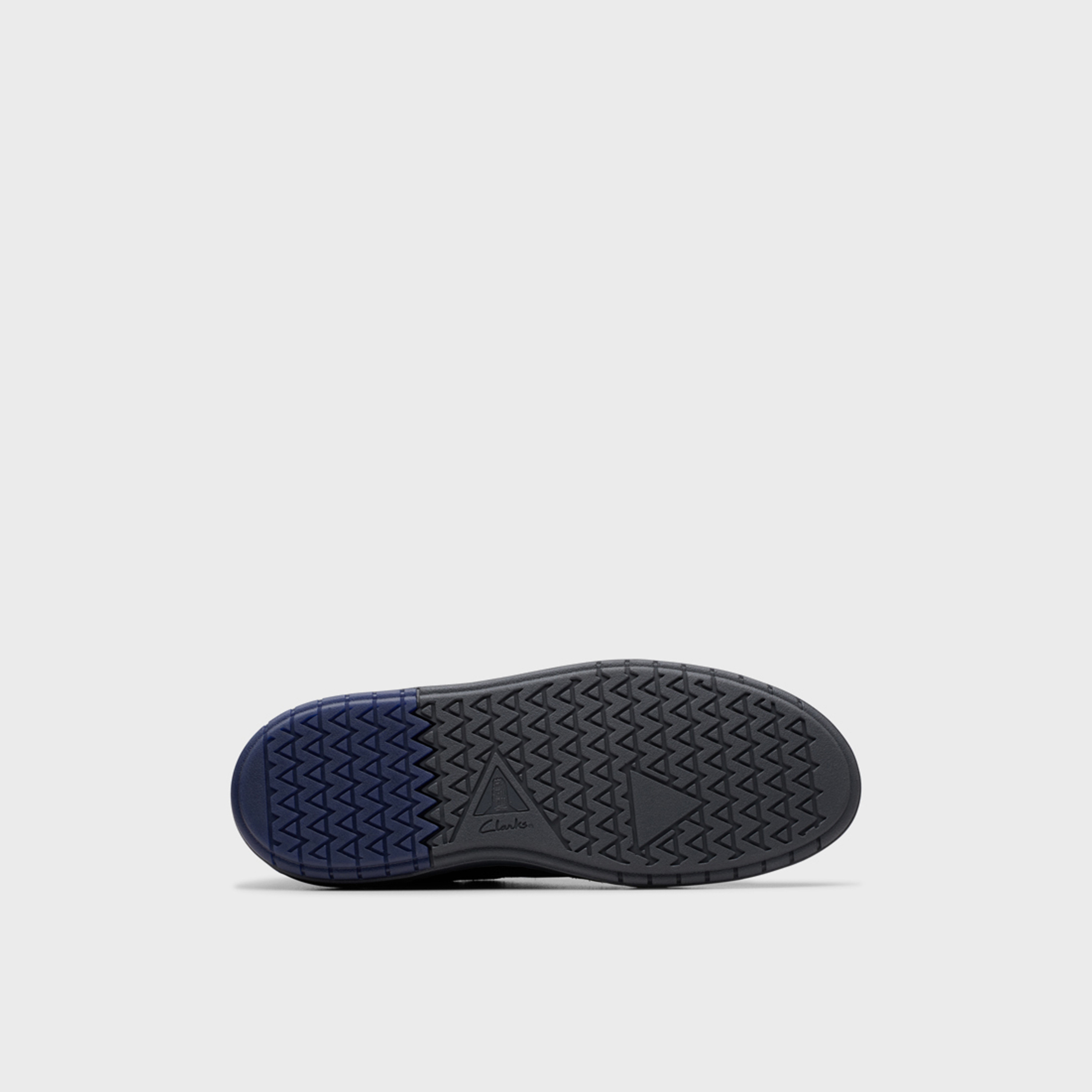 كلاركس - حذاء رياضي كورتلايت2 رجالي برباط منخفض الكاحل | 26183283-men-shoes-sneakers-image-4