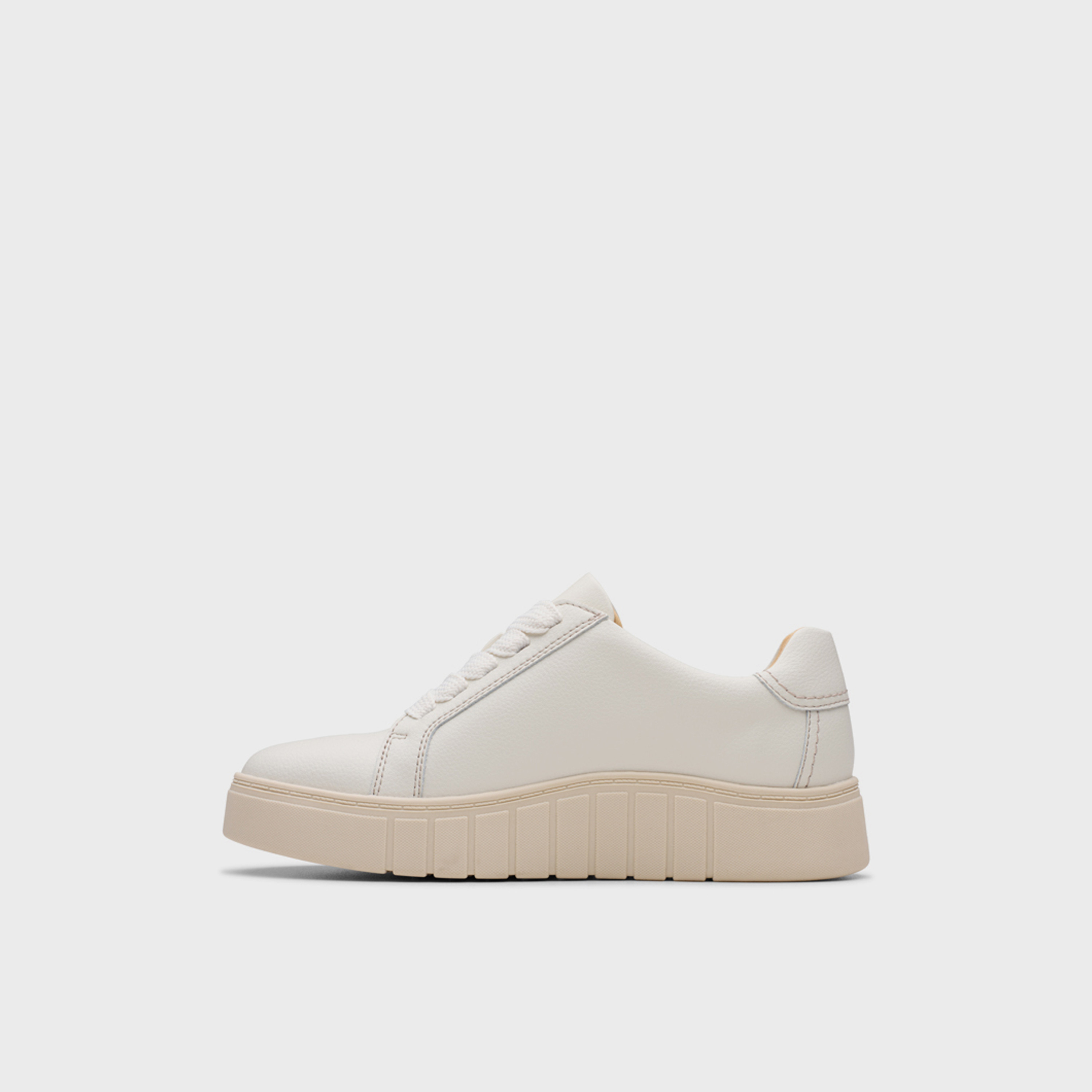 Clarks Womens Lace-Up Mykah Joy Flatform Mid Cut Sneakers | 26184245-women-shoes-sneakers-image-3