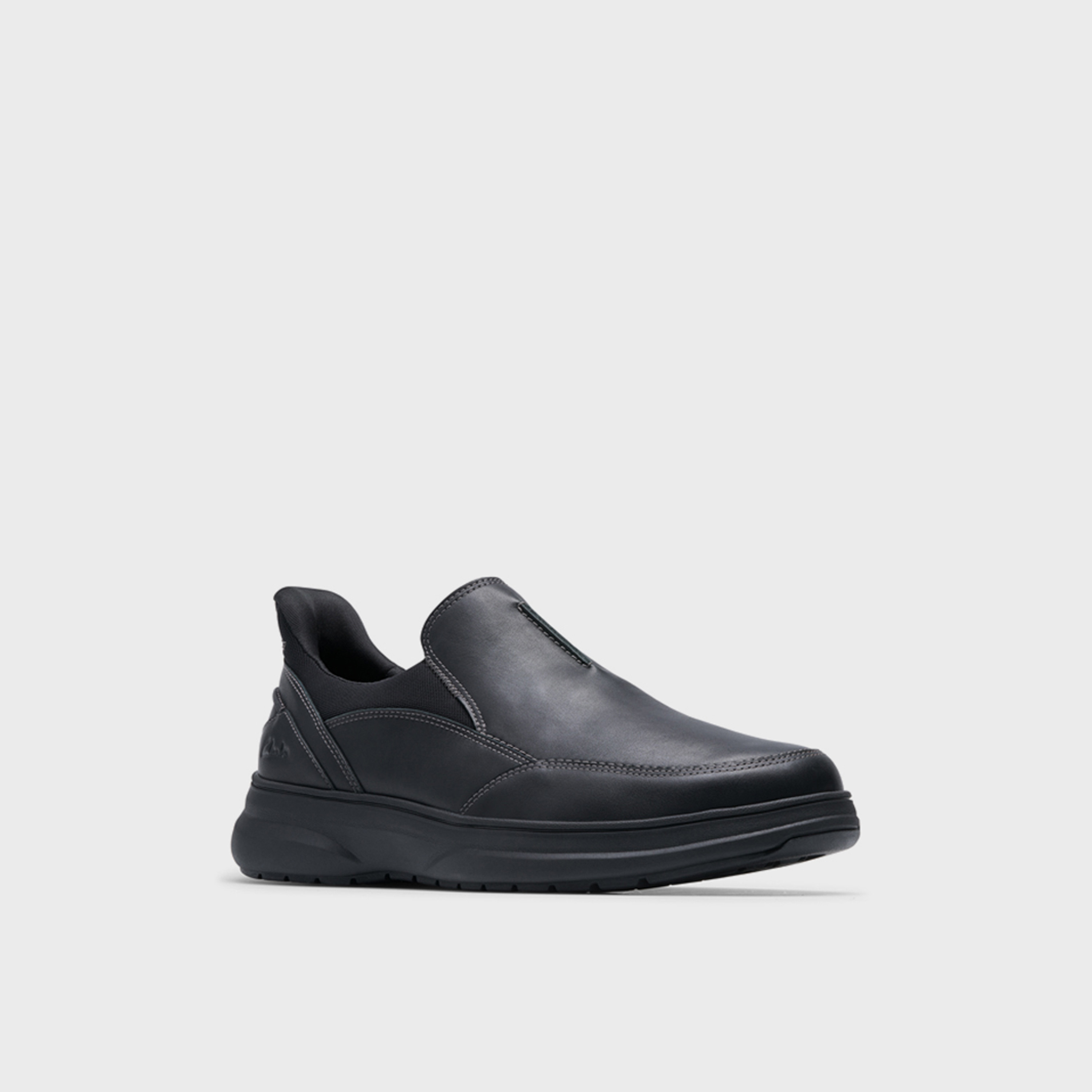 حذاء مولان ستيب لوفر سهل الارتداء من كلاركس للرجال | 26184411-men-shoes-loafersandmoccasins-image-1