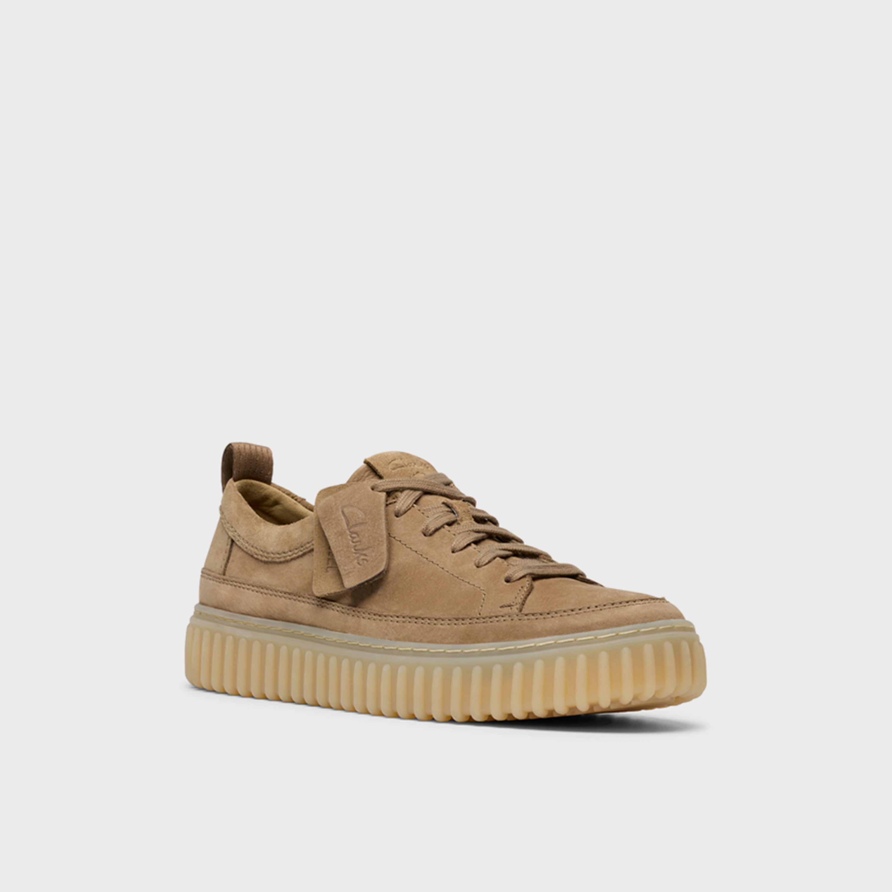 حذاء توريل الرياضي برباط منخفض الكاحل من كلاركس للرجال | 26184418-men-shoes-sneakers-image-1