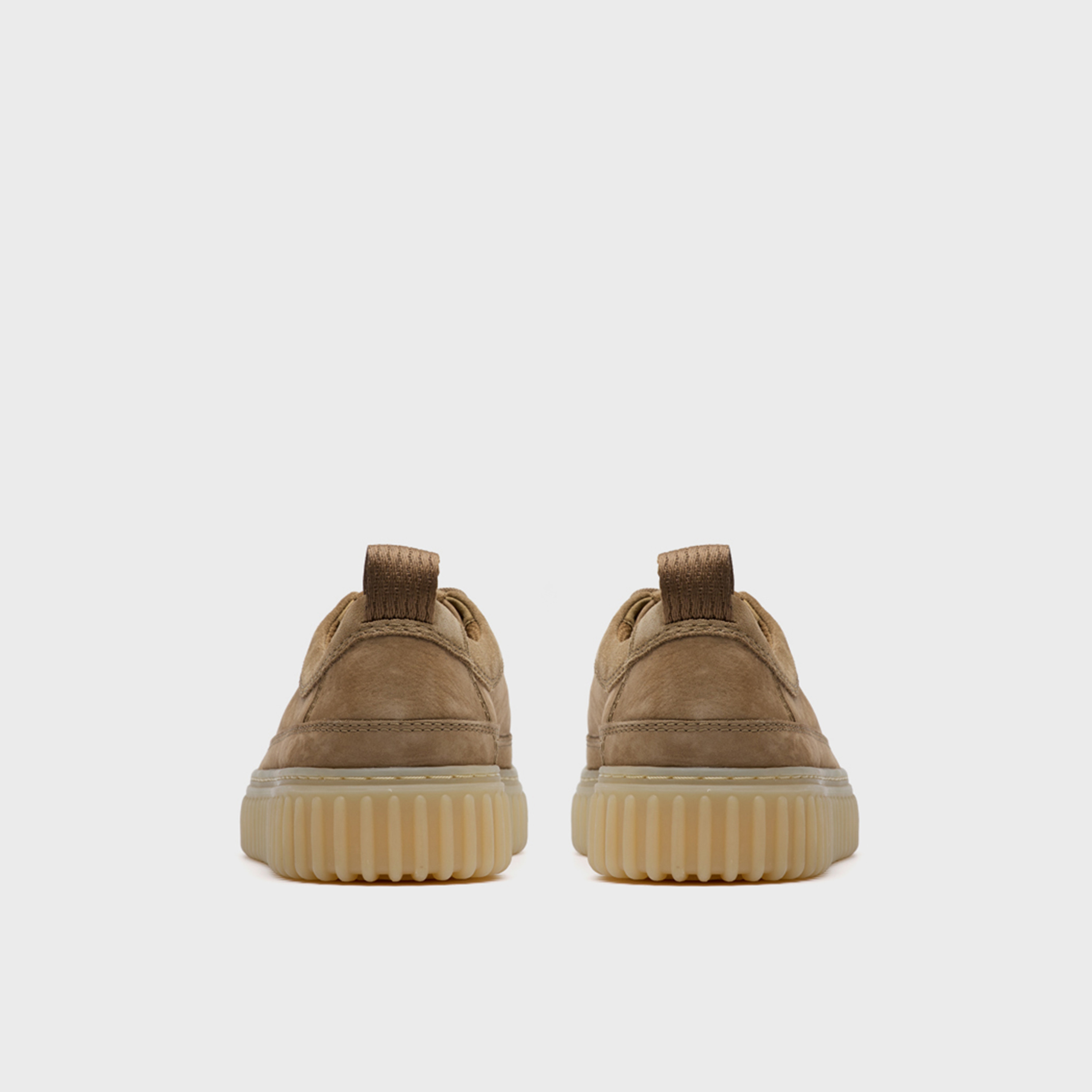 حذاء توريل الرياضي برباط منخفض الكاحل من كلاركس للرجال | 26184418-men-shoes-sneakers-image-5