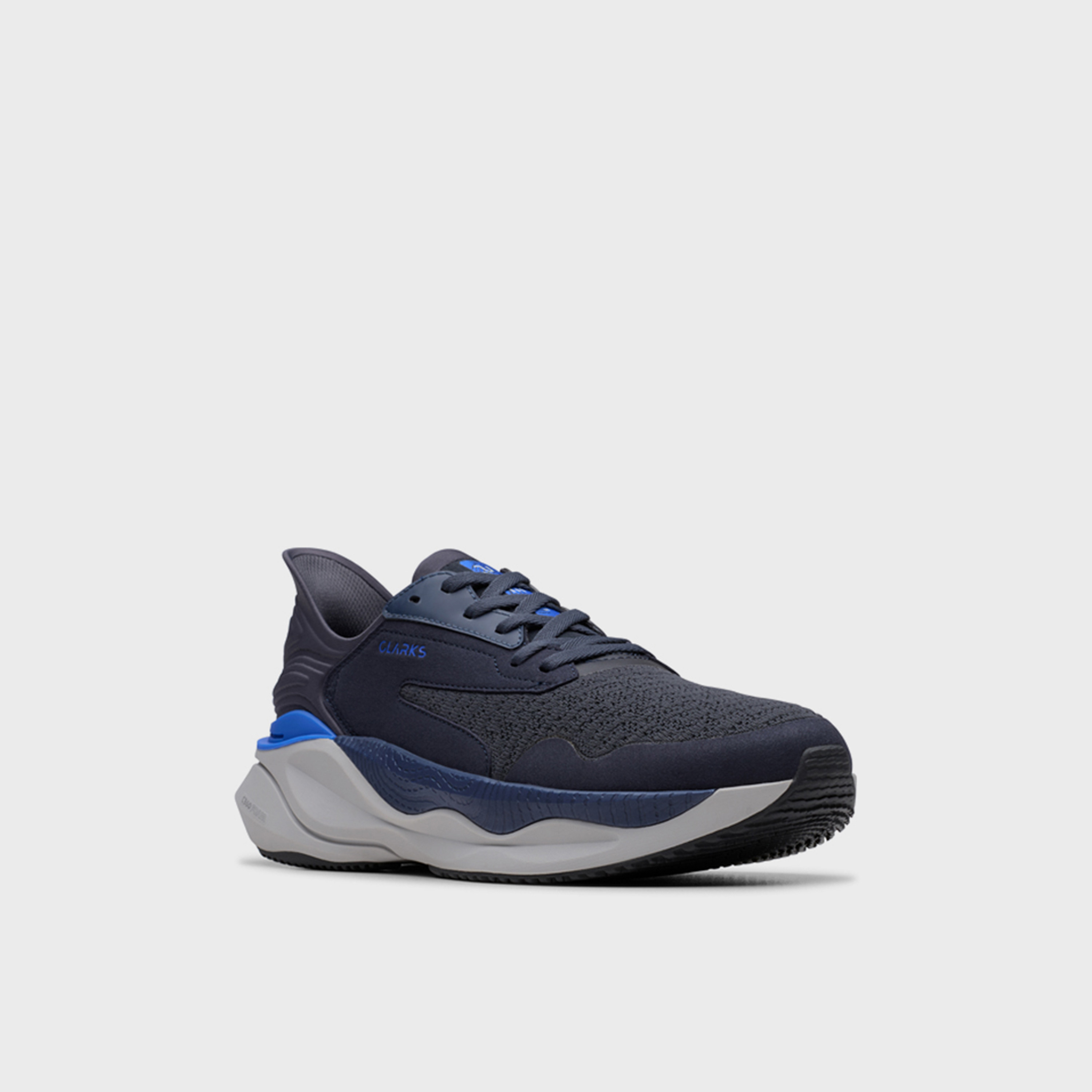 كلاركس - حذاء رياضي بايس رجالي برباط كاحل منخفض | 26184425-men-shoes-sneakers-image-1