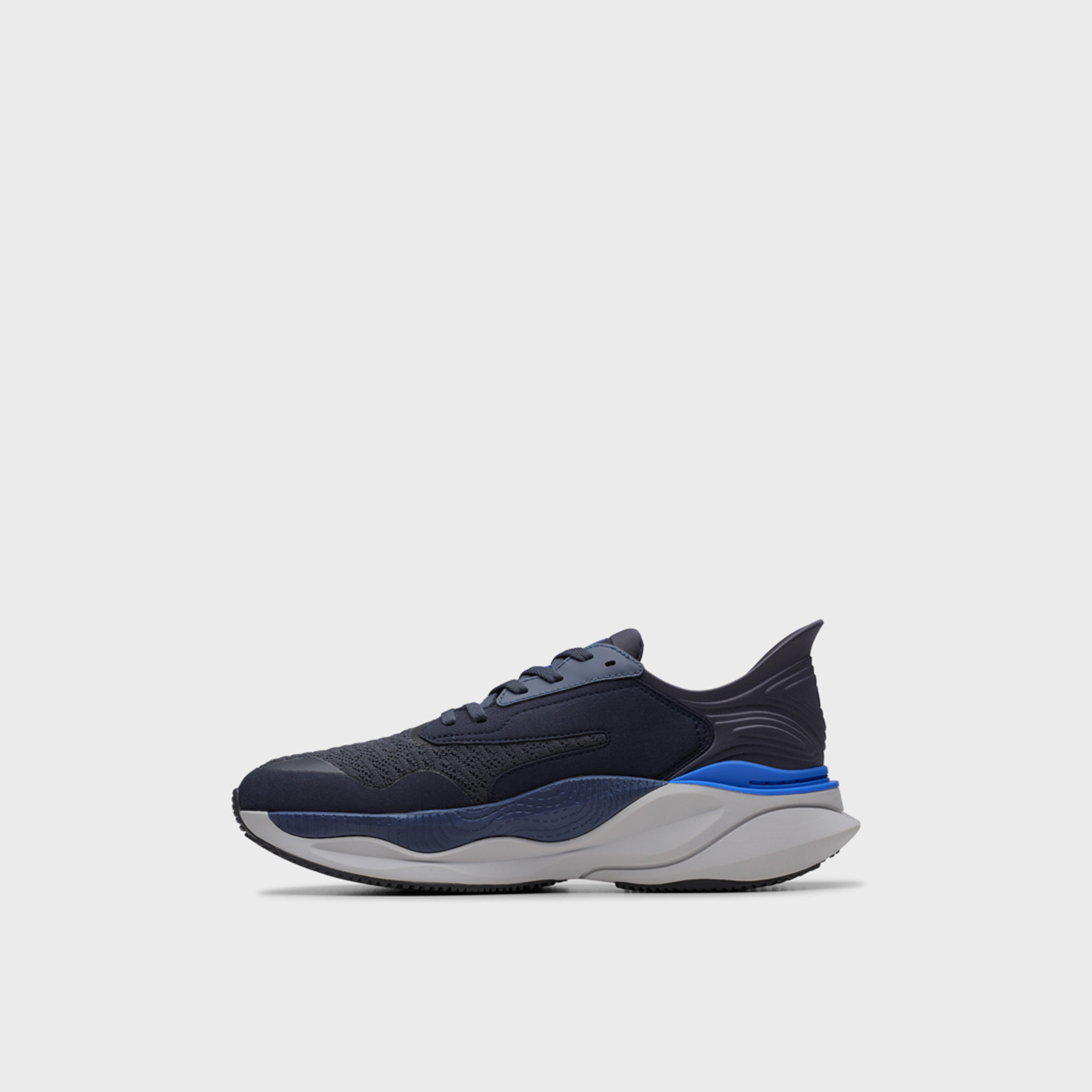 كلاركس - حذاء رياضي بايس رجالي برباط كاحل منخفض | 26184425-men-shoes-sneakers-image-3