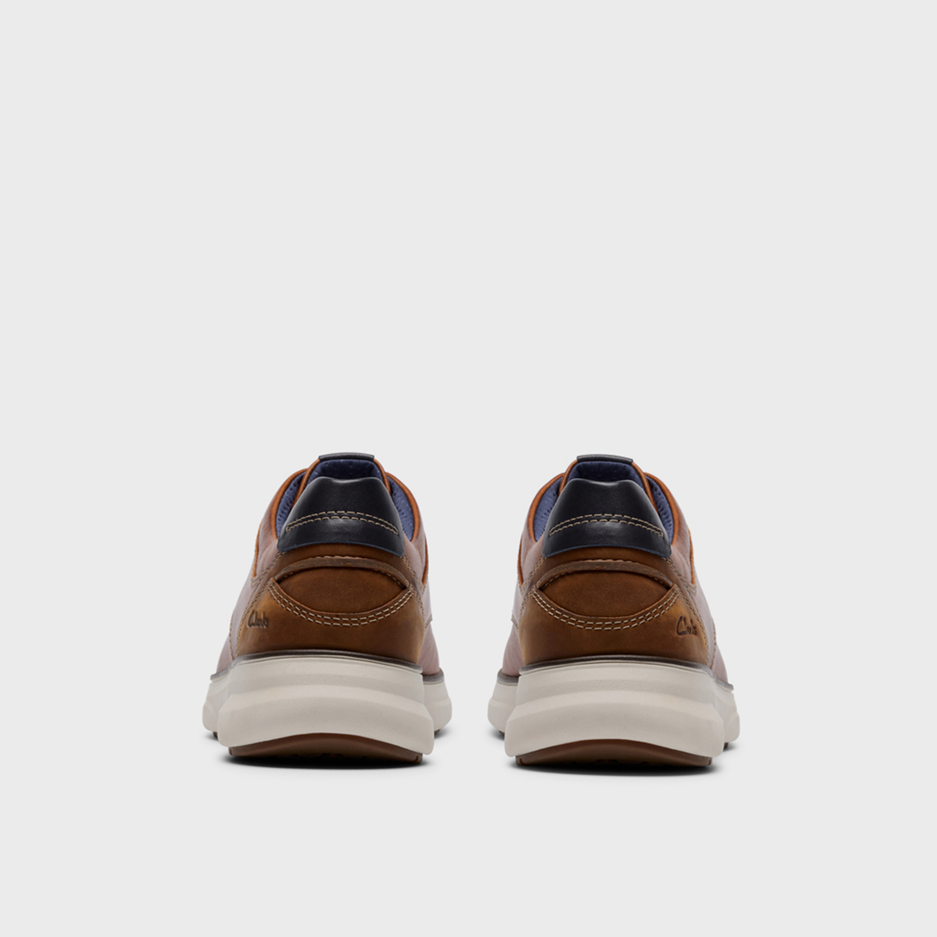 كلاركس - حذاء رياضي مولان موك كاحل منخفض رجالي برباط | 26184428-men-shoes-loafersandmoccasins-image-5