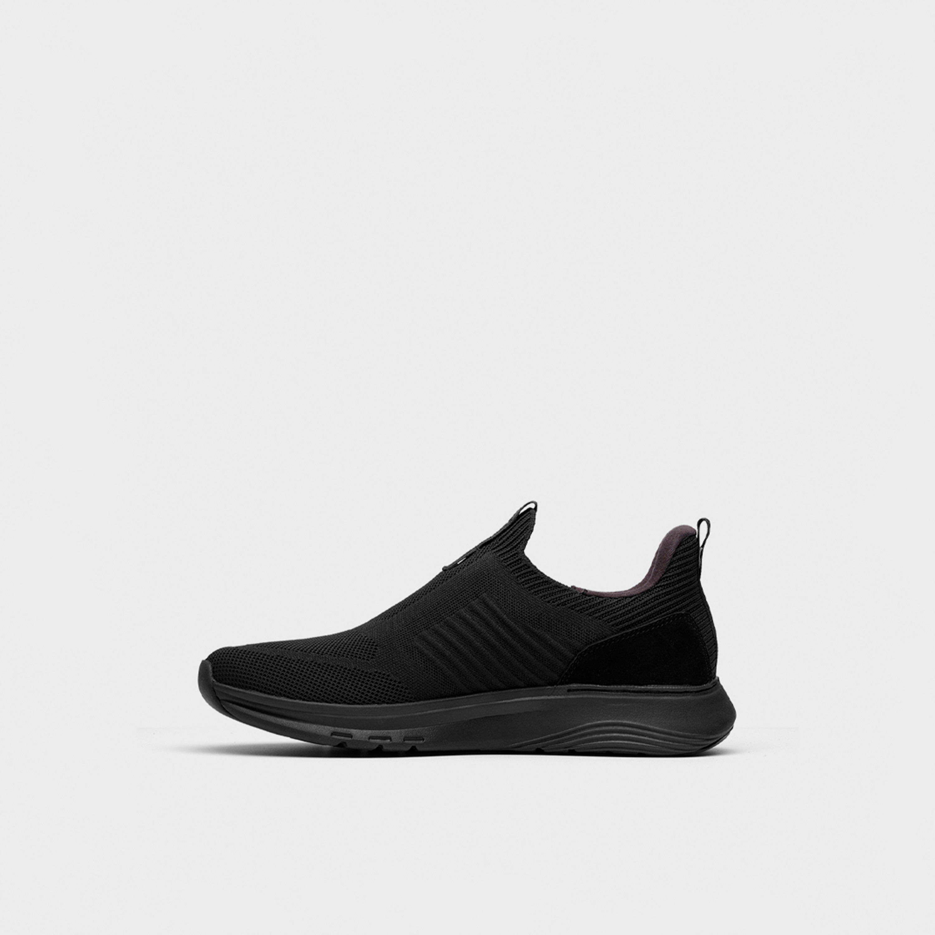 حذاء موشن تريك إن الرياضي سهل الارتداء منخفض الكاحل من كلاركس للرجال | 26184467-men-shoes-sneakers-image-3