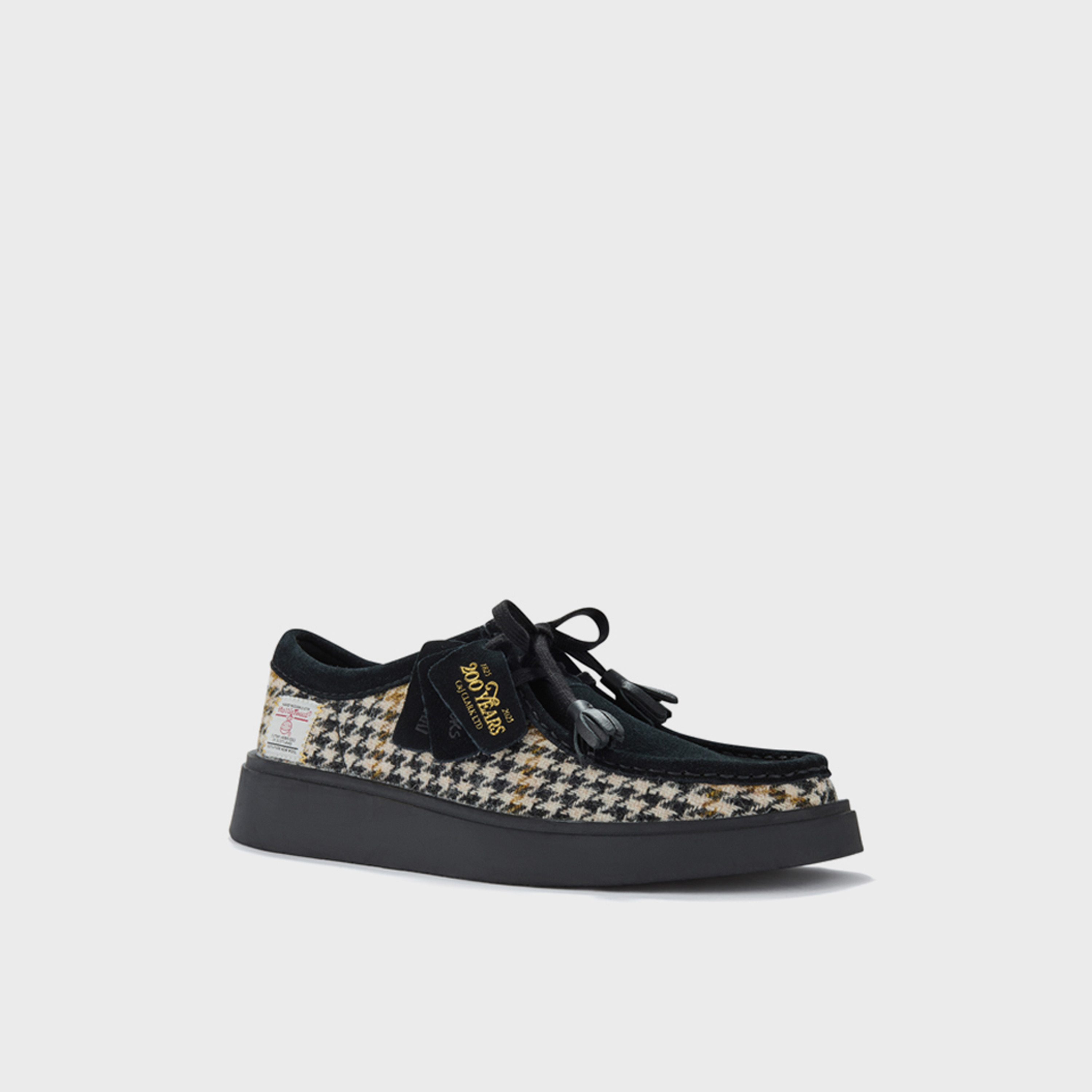 كلاركس - حذاء موكاسين تورفيو رجالي برباط | 26184928-men-shoes-loafersandmoccasins-image-1