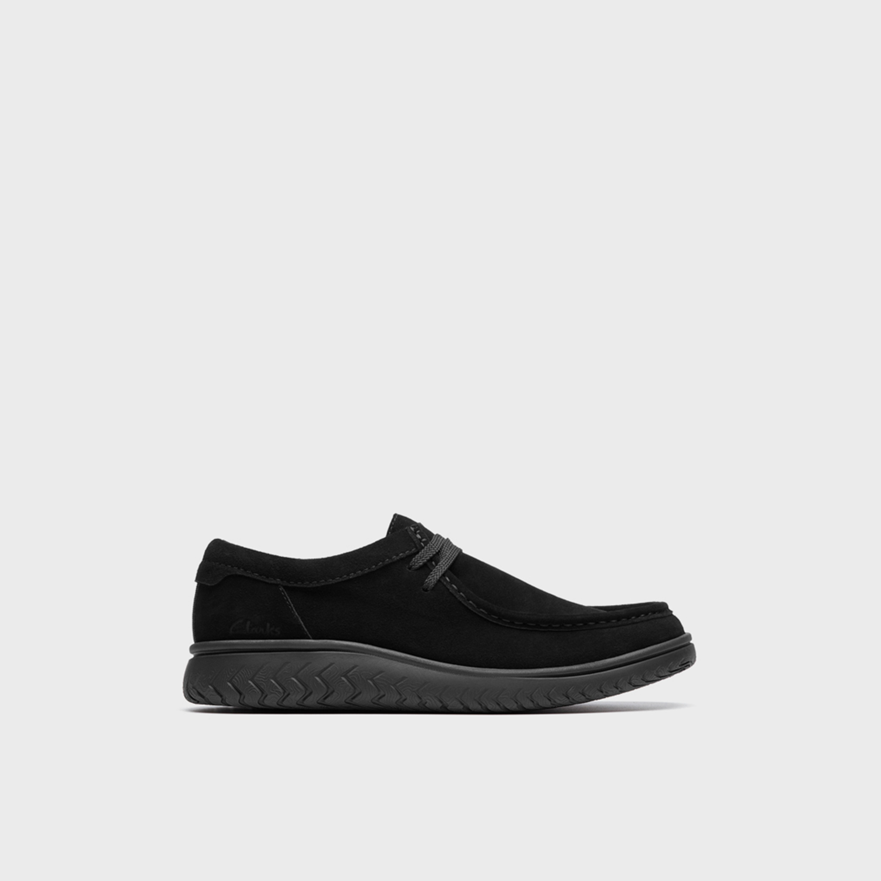 كلاركس - حذاء تشوكا ريلاكس لايت رجالي برباط كاحل منخفض | 26184952-men-shoes-loafersandmoccasins-image-2
