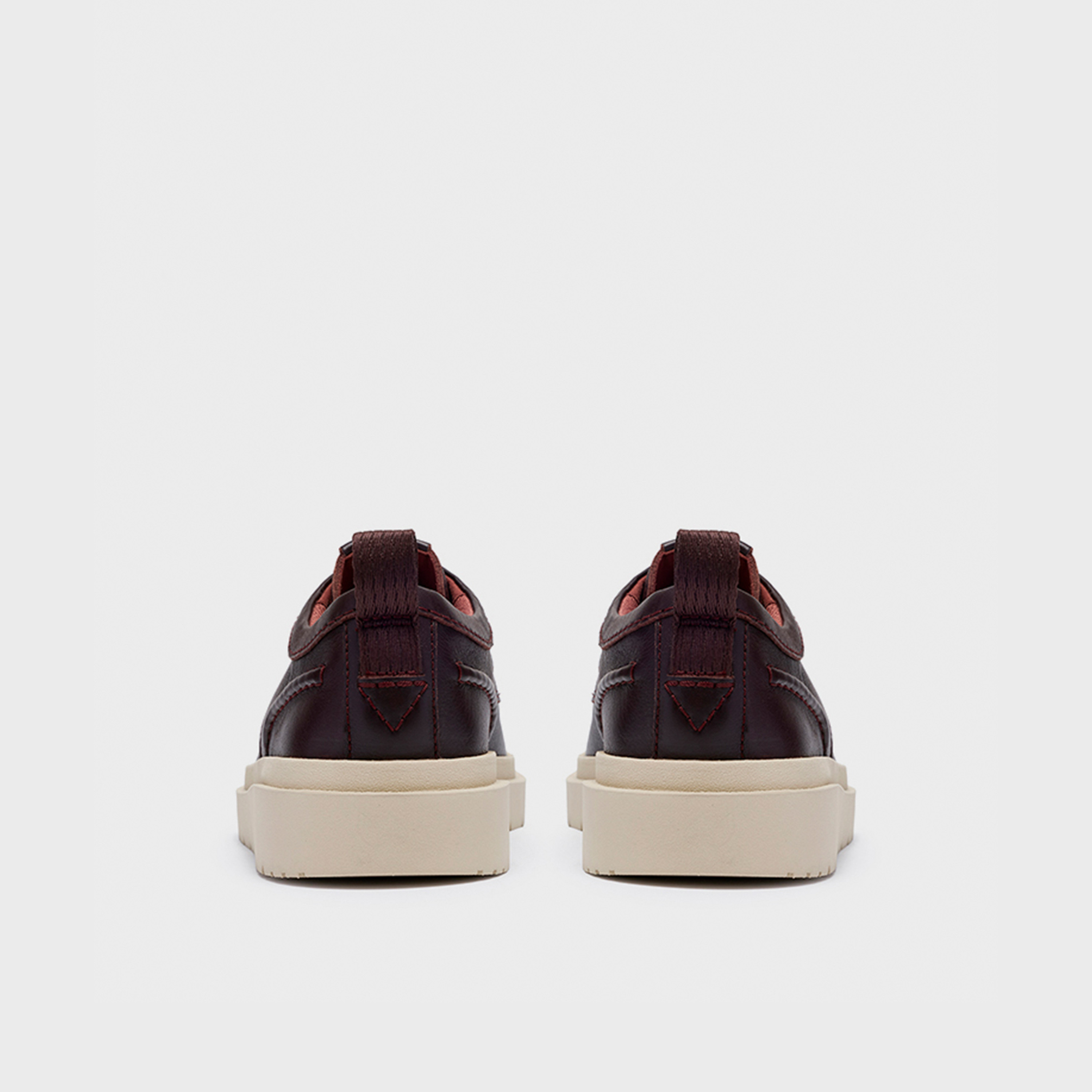حذاء بولدن الرجالي ذو الأربطة من كلاركس  | 26184960-men-shoes-loafersandmoccasins-image-5