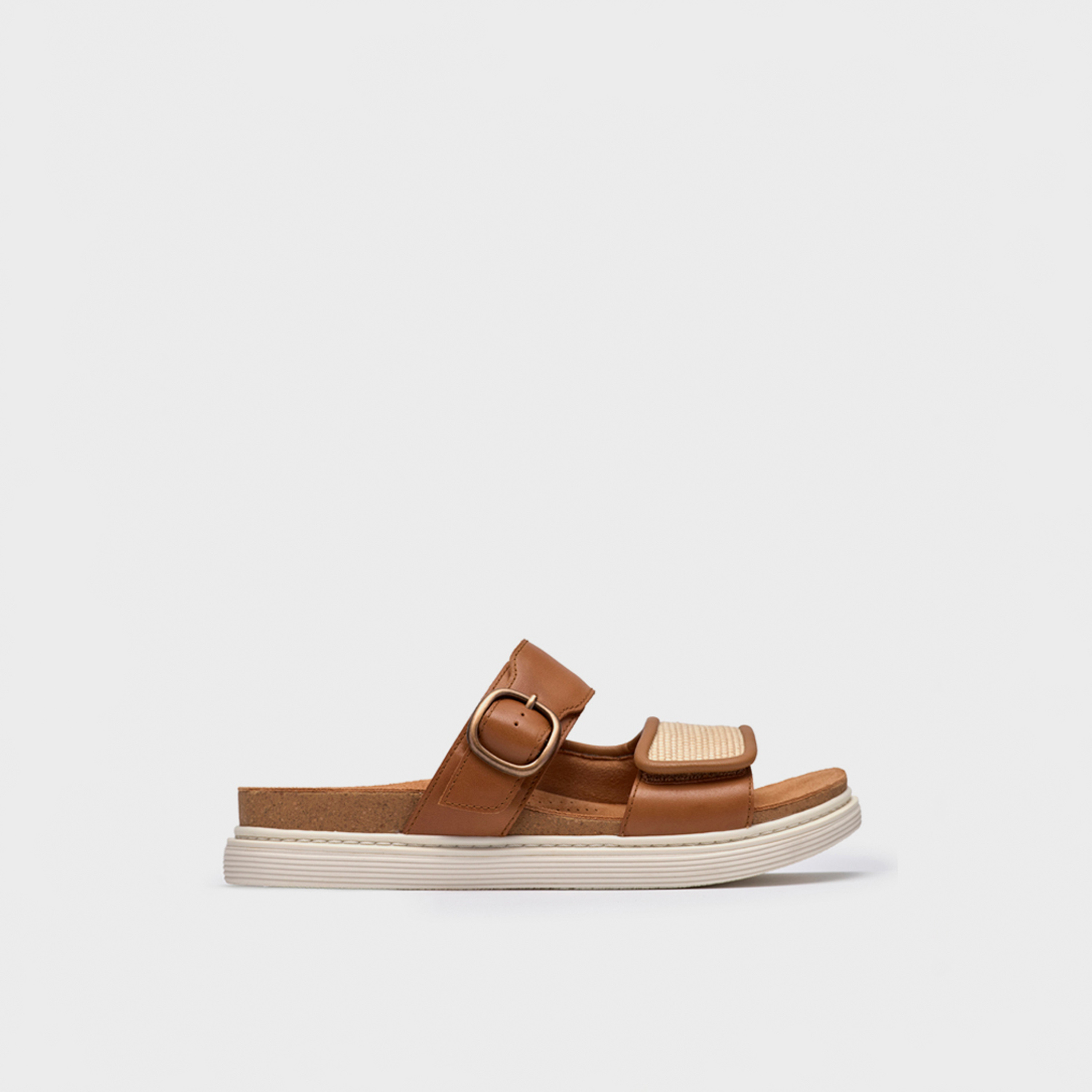 صندل نسائي من كلاركس، أرويل ستيب، سهل الارتداء، ذو نعل سميك | 26185814-women-shoes-sandals-flats-image-2