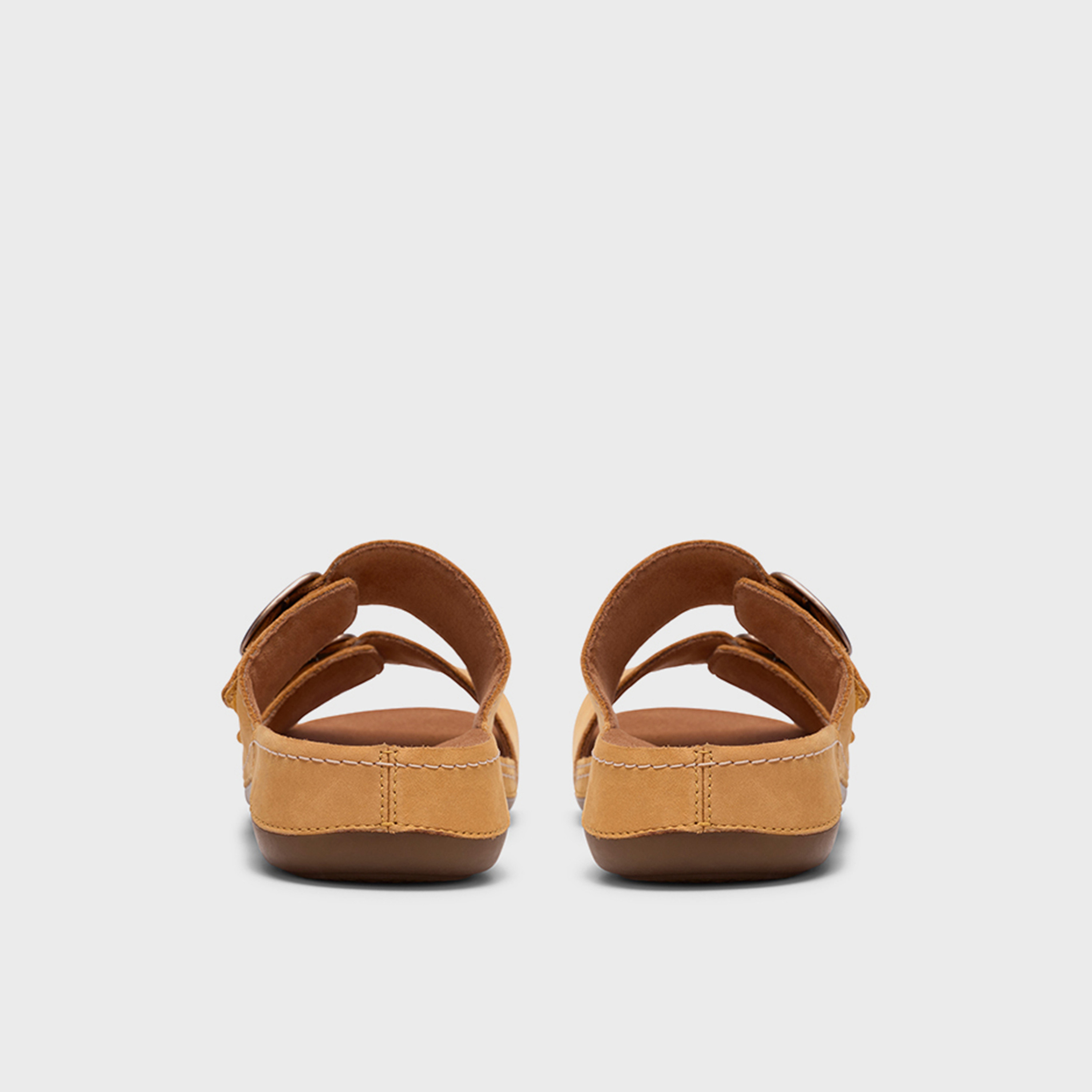 صندل سيسيلي ستيب مسطح سهل الارتداء نسائي من كلاركس | 26185837-women-shoes-sandals-flats-image-5