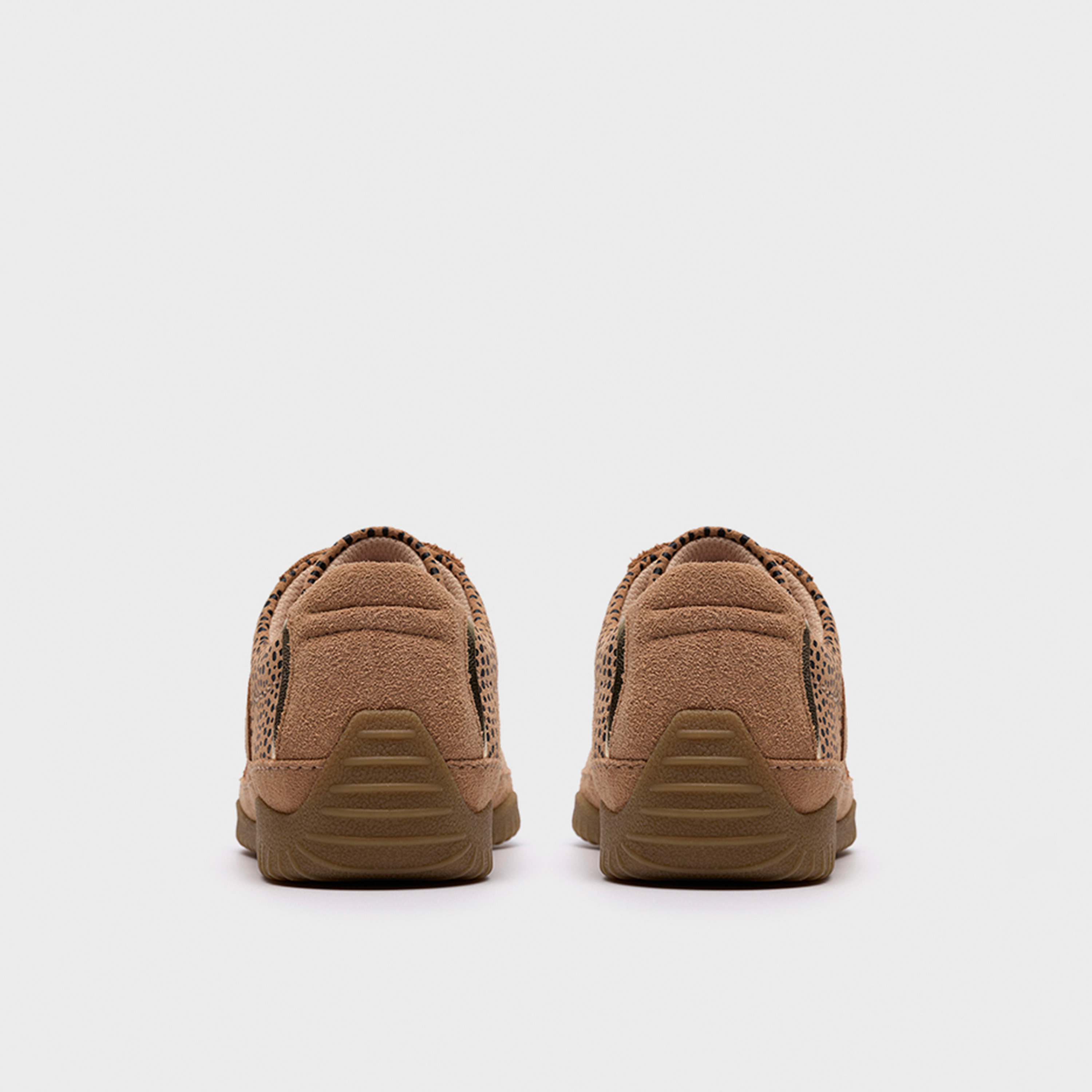 Clarks Womens Lace-Up Meridor Lo Flat Sneakers | 26186007-women-shoes-sneakers-image-5