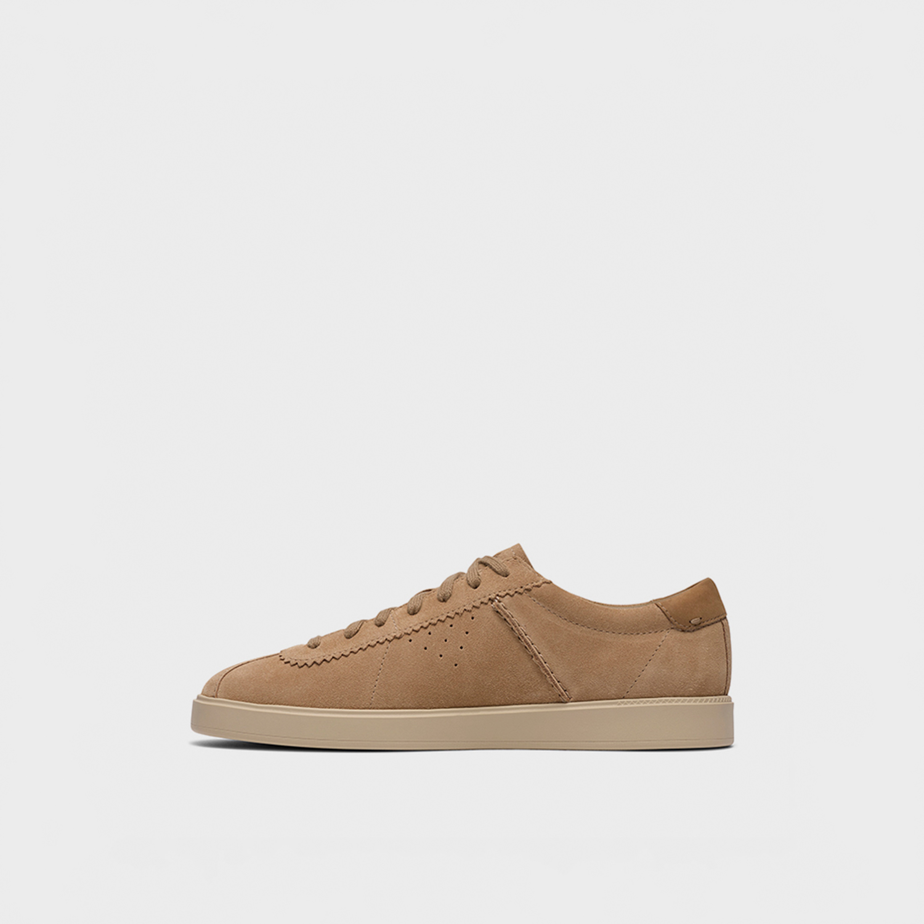 أحذية كلاركس الرجالية برباط، طراز لوكفورد، منخفضة الكاحل | 26186194-men-shoes-sneakers-image-3