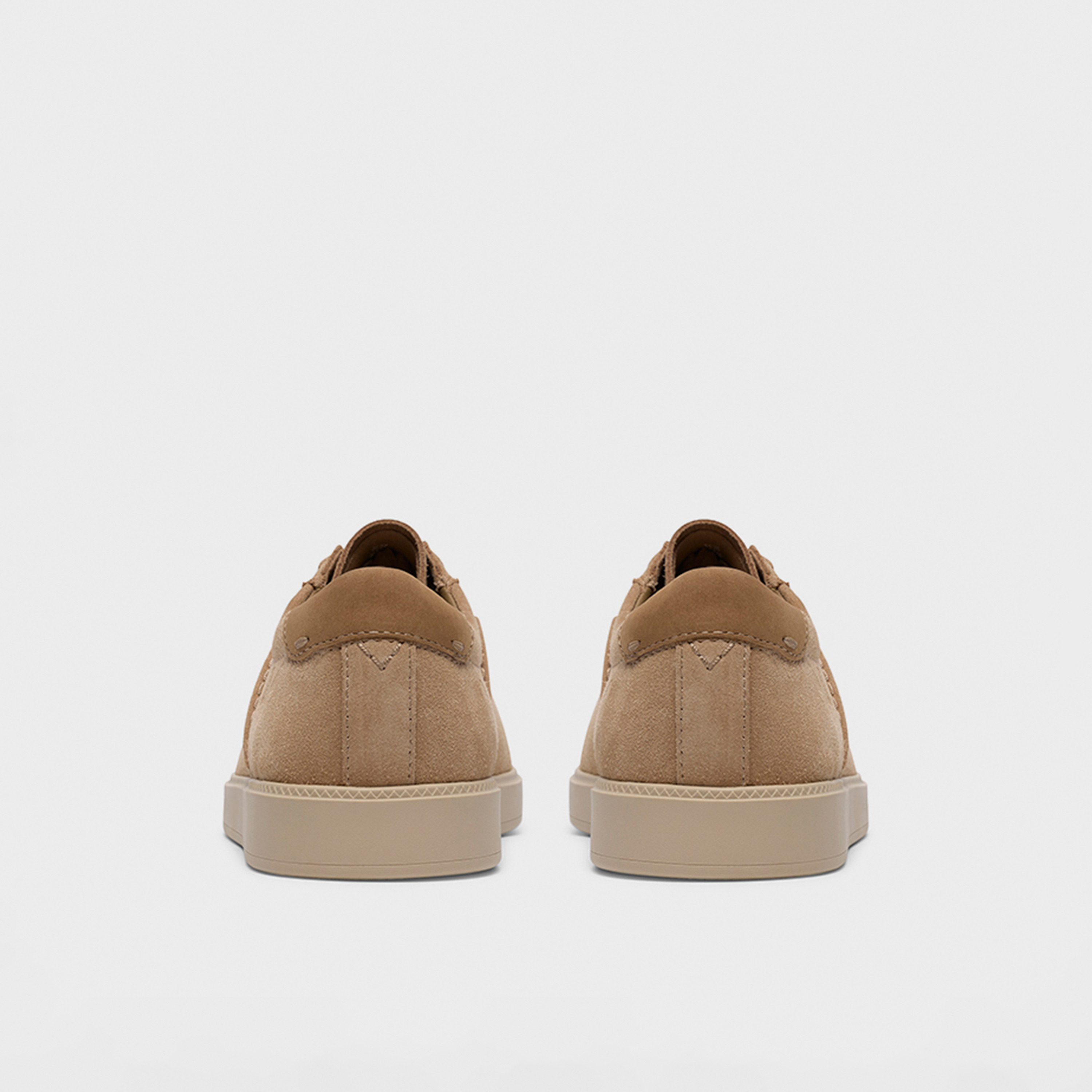 أحذية كلاركس الرجالية برباط، طراز لوكفورد، منخفضة الكاحل | 26186194-men-shoes-sneakers-image-5