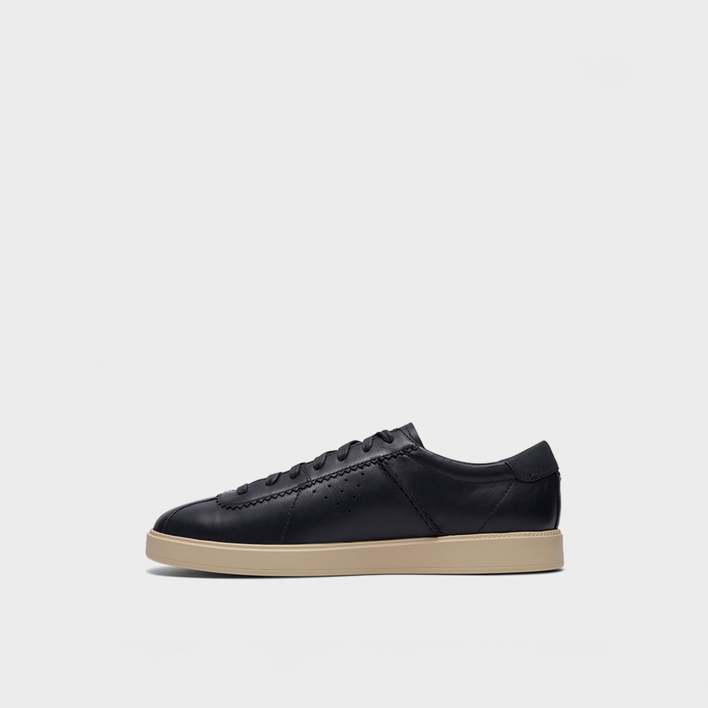 Clarks Mens Lace-Up Lockford Low Ankle Sneakers | 26186196-men-shoes-sneakers-image-3