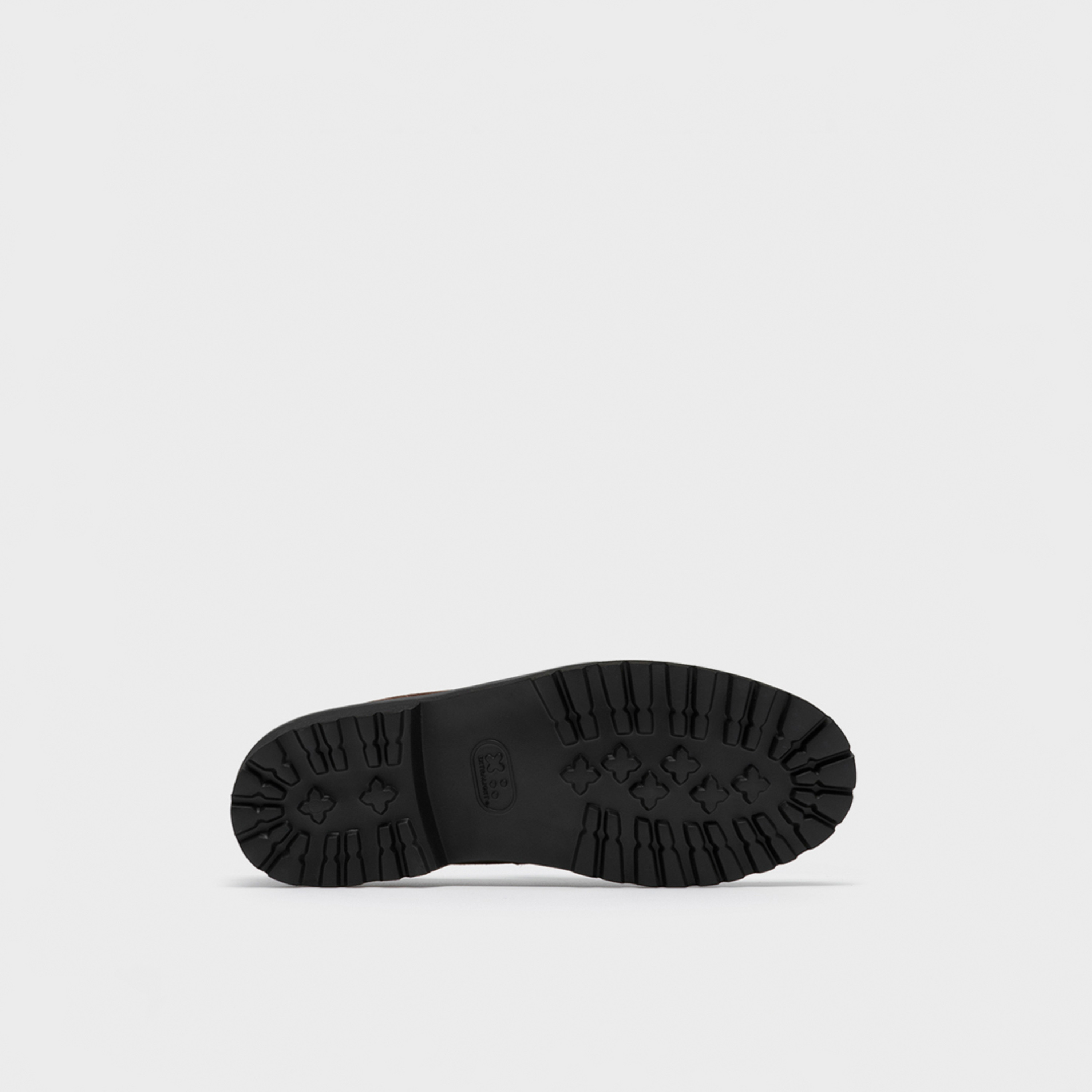 أحذية كلاركس الرجالية سهلة الارتداء، طراز بيرويك لو | 26186396-men-shoes-loafersandmoccasins-image-4