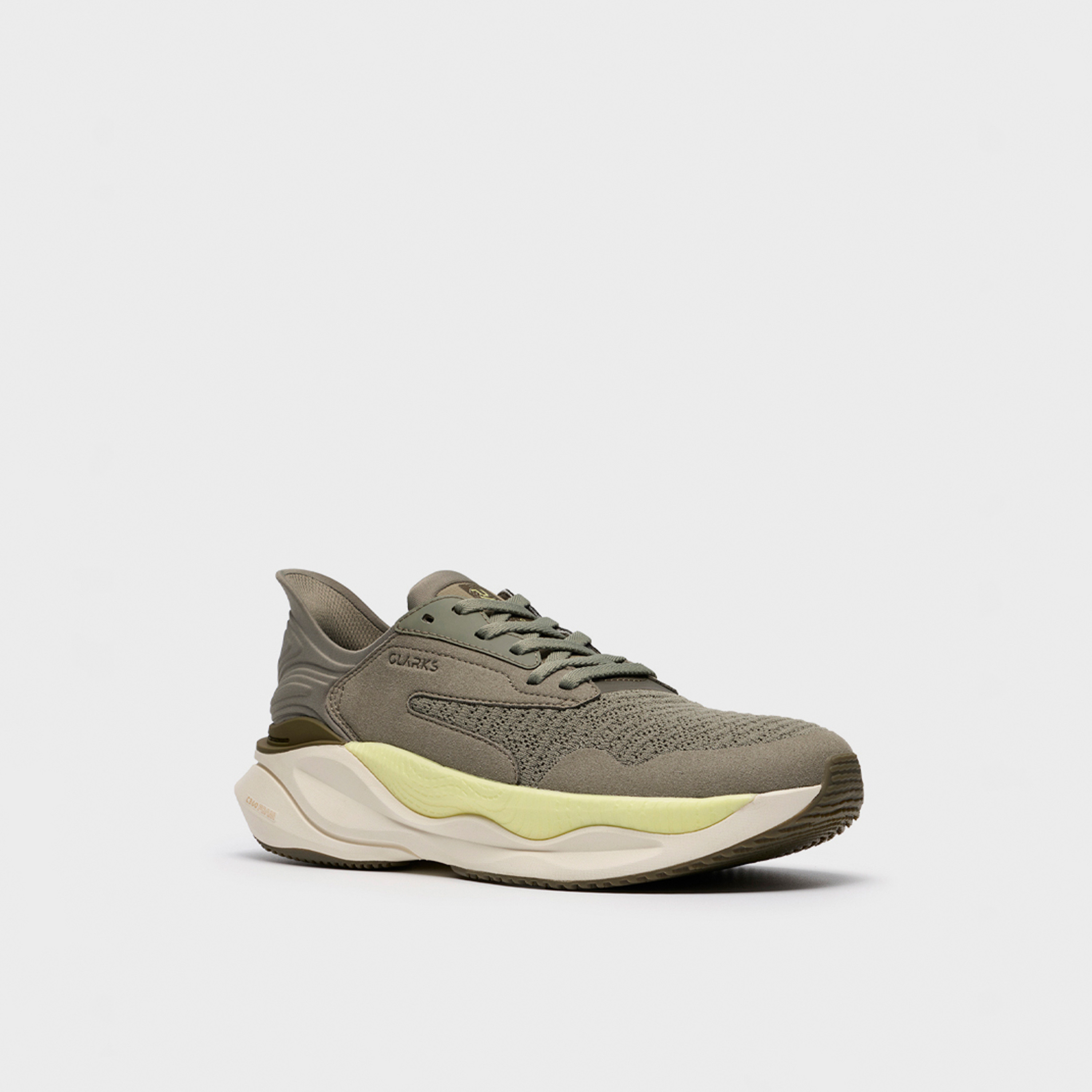 أحذية كلاركس الرجالية برباط، طراز بيس الرياضي ذو الرقبة المنخفضة | 26186415-men-shoes-sneakers-image-1