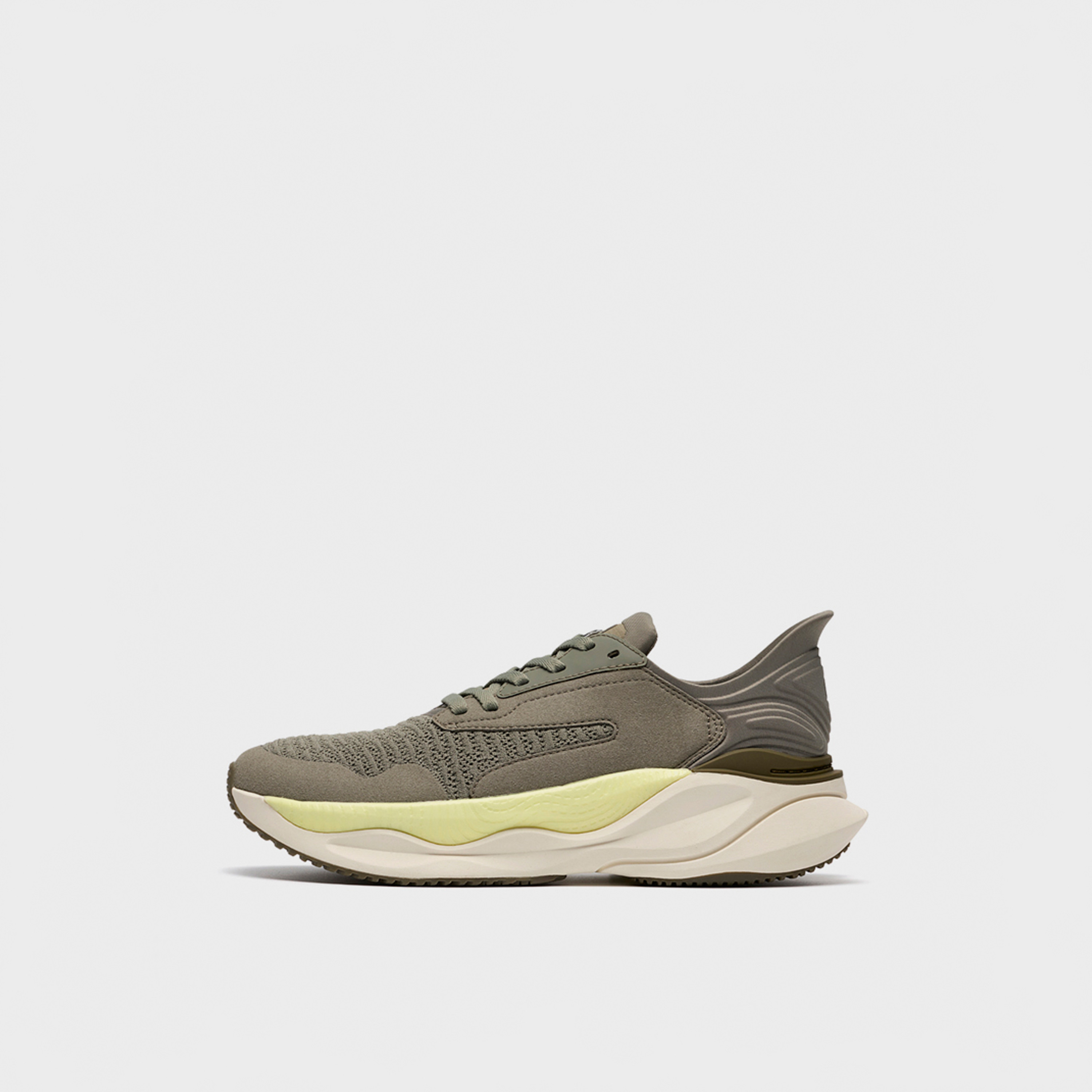 أحذية كلاركس الرجالية برباط، طراز بيس الرياضي ذو الرقبة المنخفضة | 26186415-men-shoes-sneakers-image-3