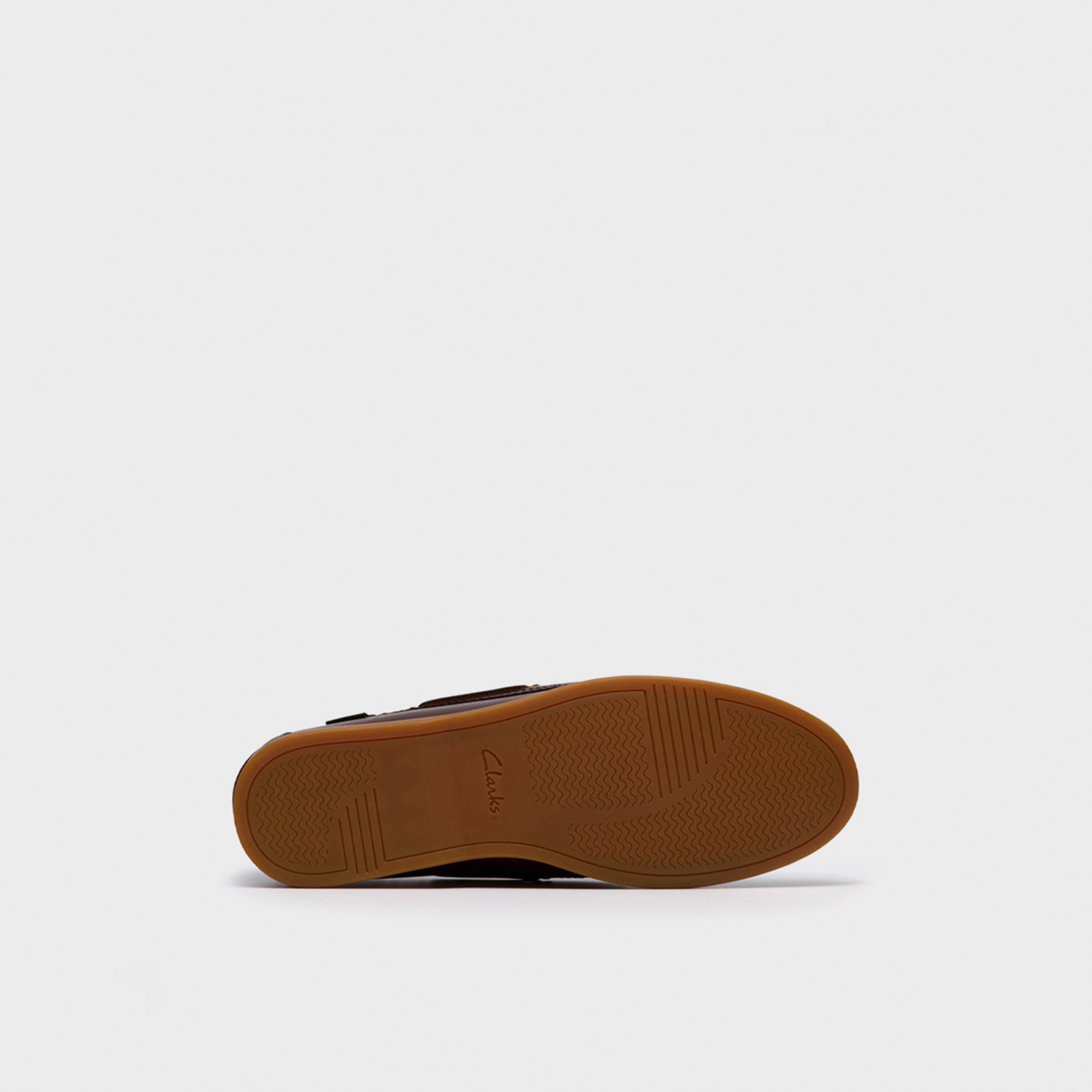 حذاء قارب رجالي من ماركة Clarks بنمط Charmouth ورباط | 26186433-men-shoes-loafersandmoccasins-image-4