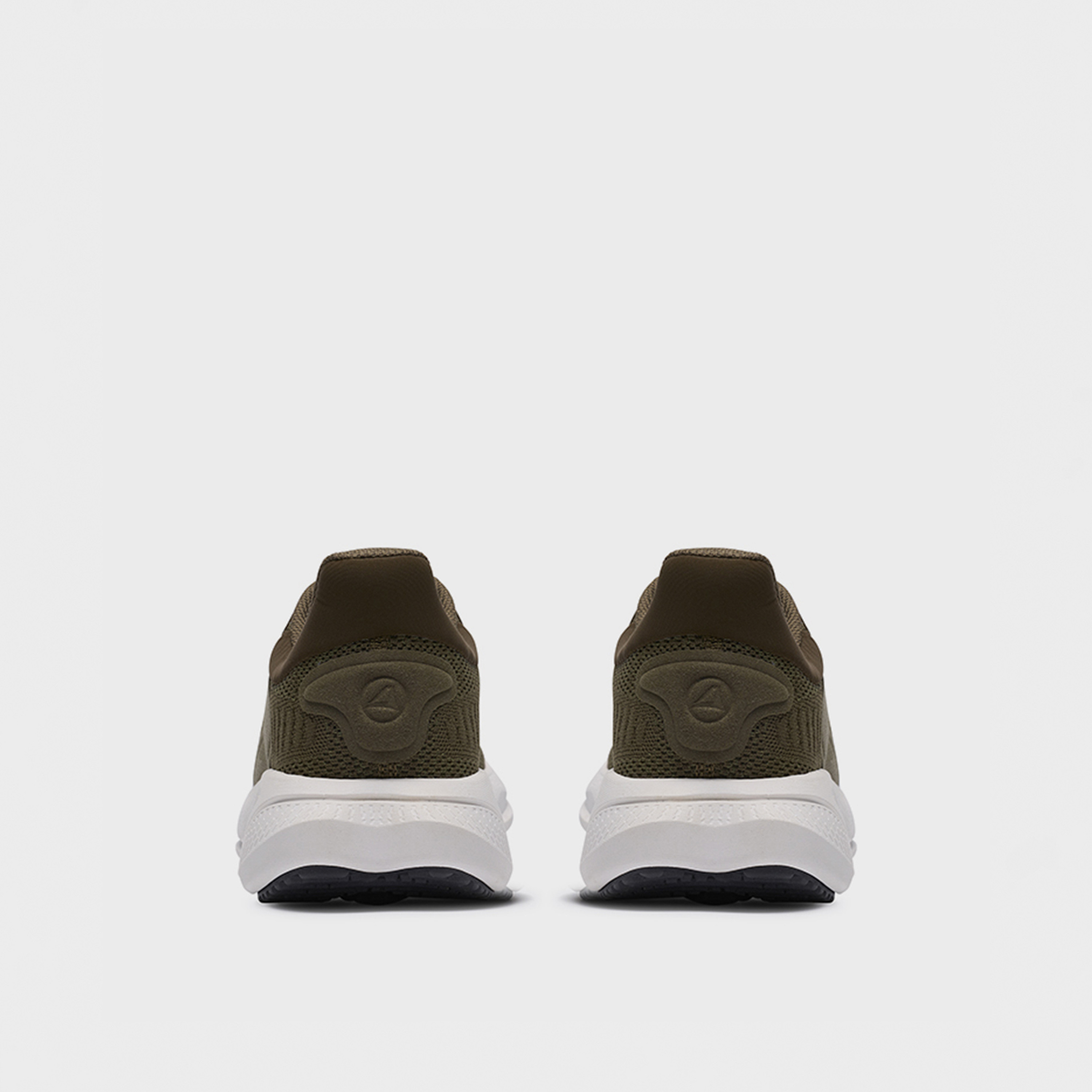 أحذية رياضية رجالية من كلاركس برباط، طراز بيس موف، منخفضة الكاحل | 26186614-men-shoes-sneakers-image-5