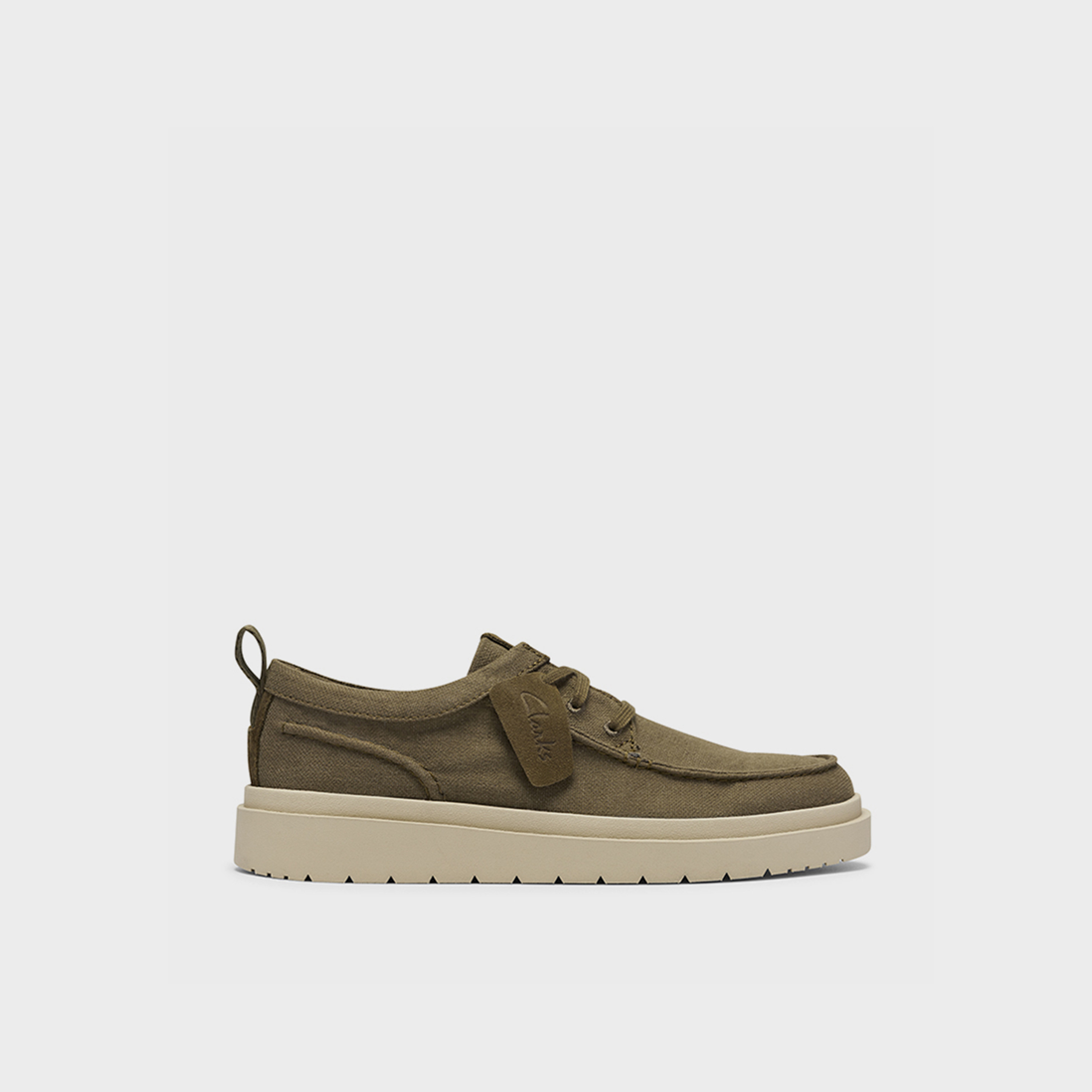 حذاء بولدن موك للرجال من كلاركس برباط | 26186615-men-shoes-loafersandmoccasins-image-2
