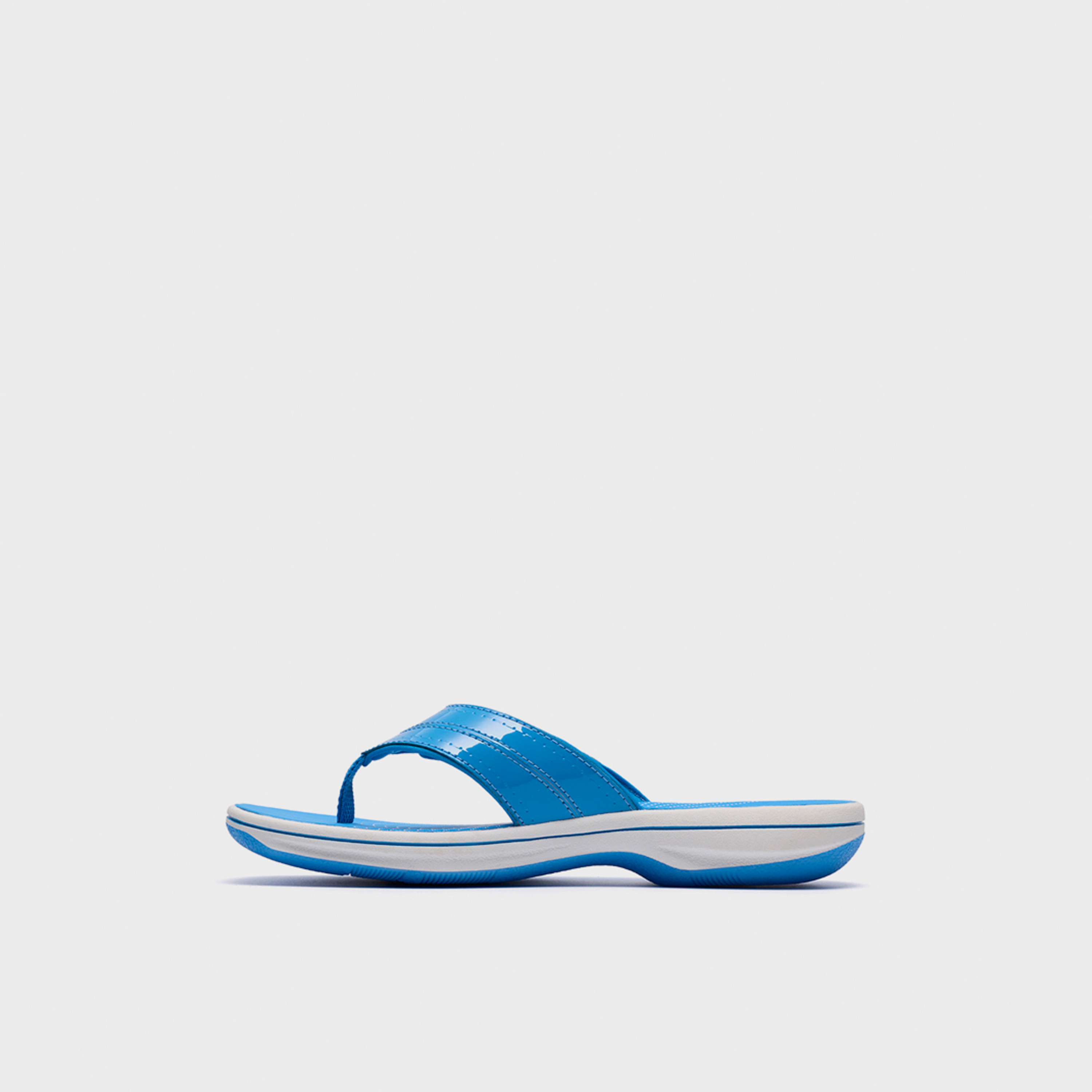 شبشب كلاركس النسائي سهل الارتداء برينكلي رينا | 26186855-women-shoes-flipflopsandslides-image-3