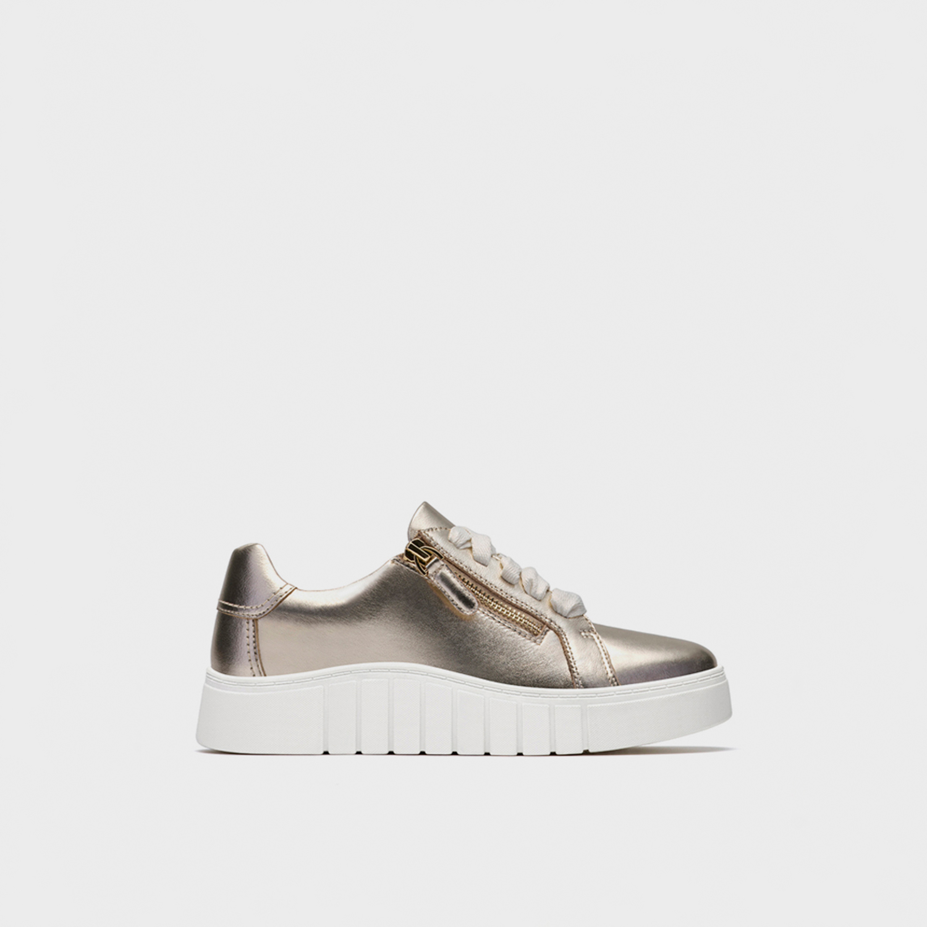 Clarks Womens Lace-Up Mykah Joy Flatform Mid Cut Sneakers | 26186948-women-shoes-sneakers-image-2