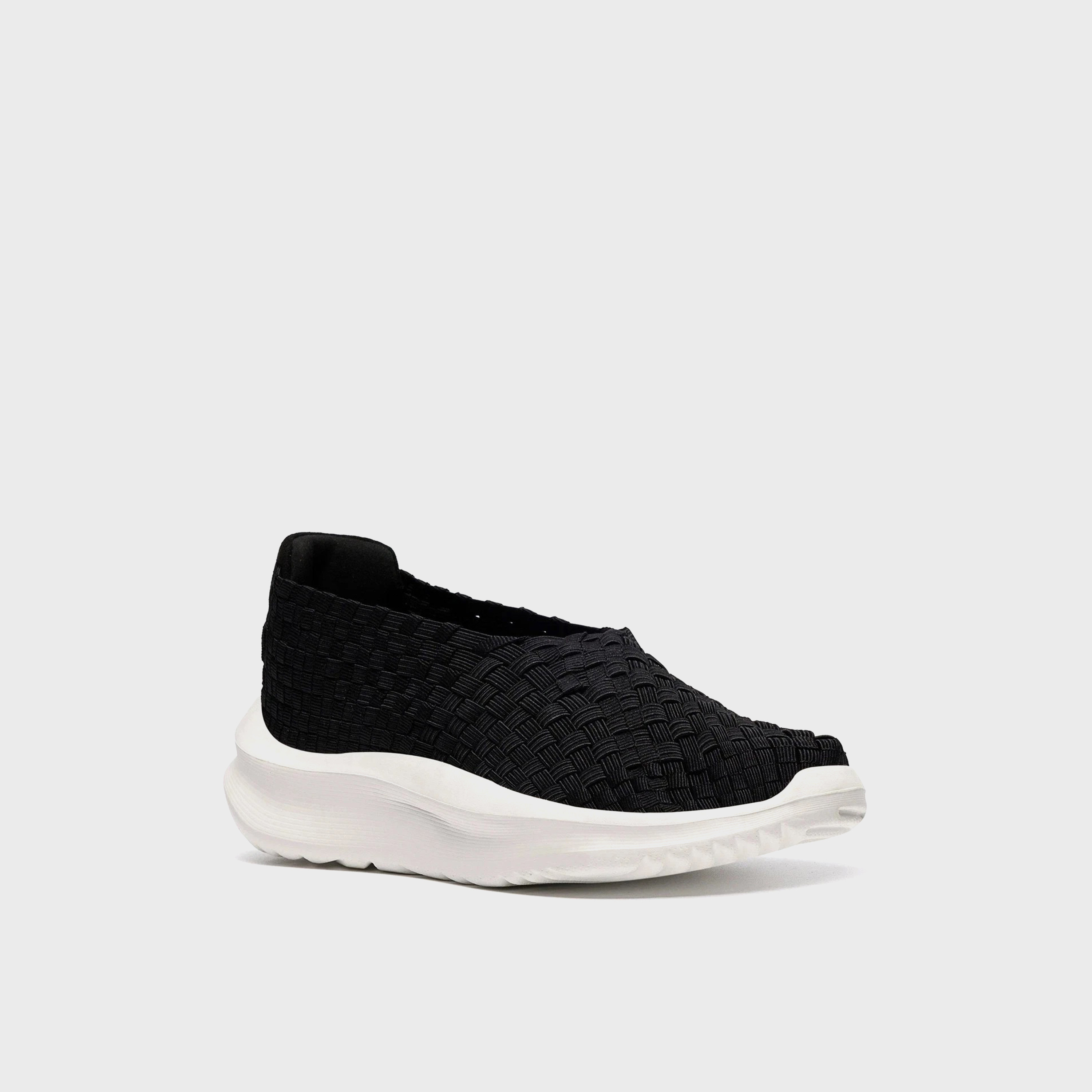 كلاركس - حذاء رياضي نسائي شبكي سهل الارتداء كاحل منخفض | 26187102-women-shoes-sneakers-image-1
