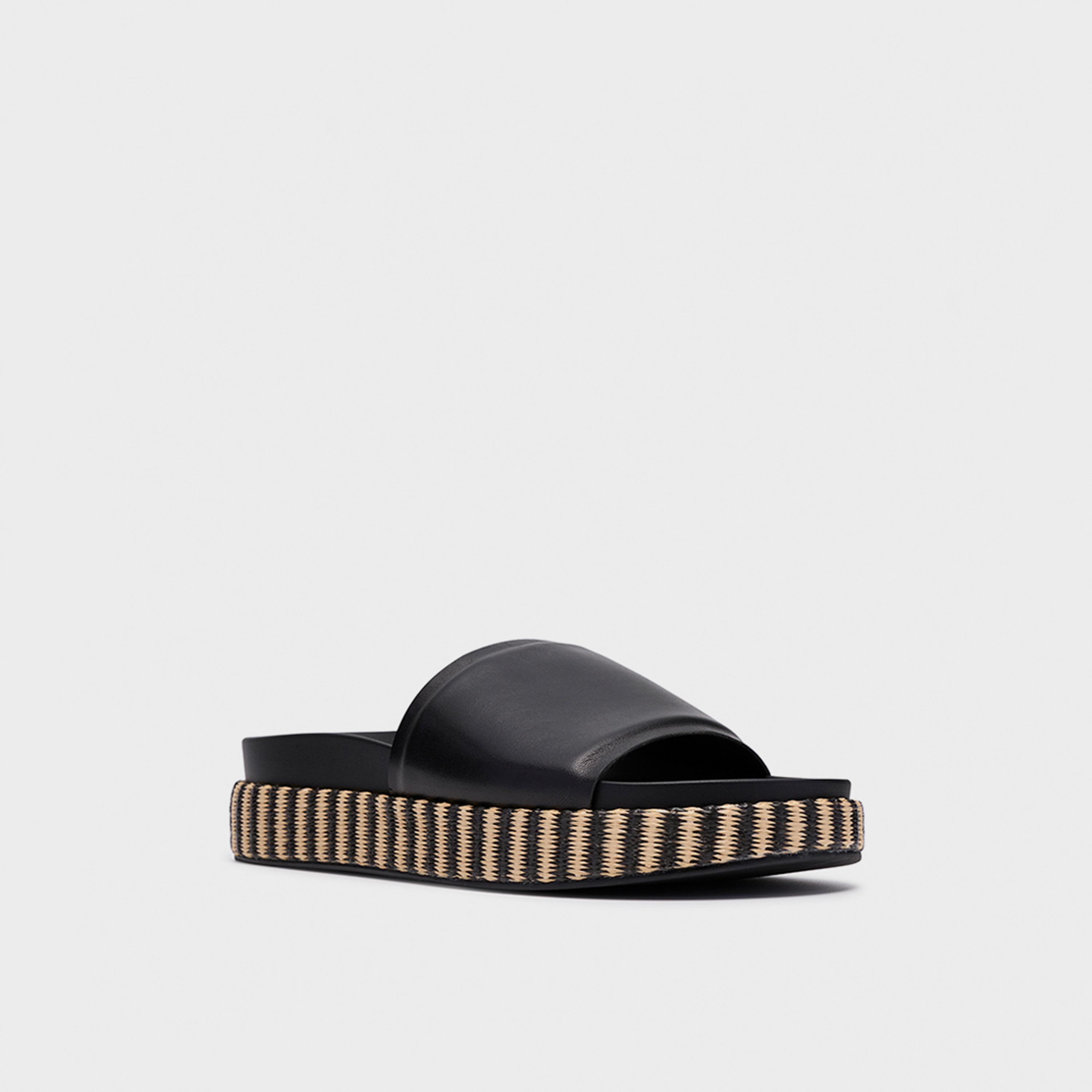 صنادل زيفيا سهلة الارتداء للنساء | 26188127-women-shoes-flipflopsandslides-image-1