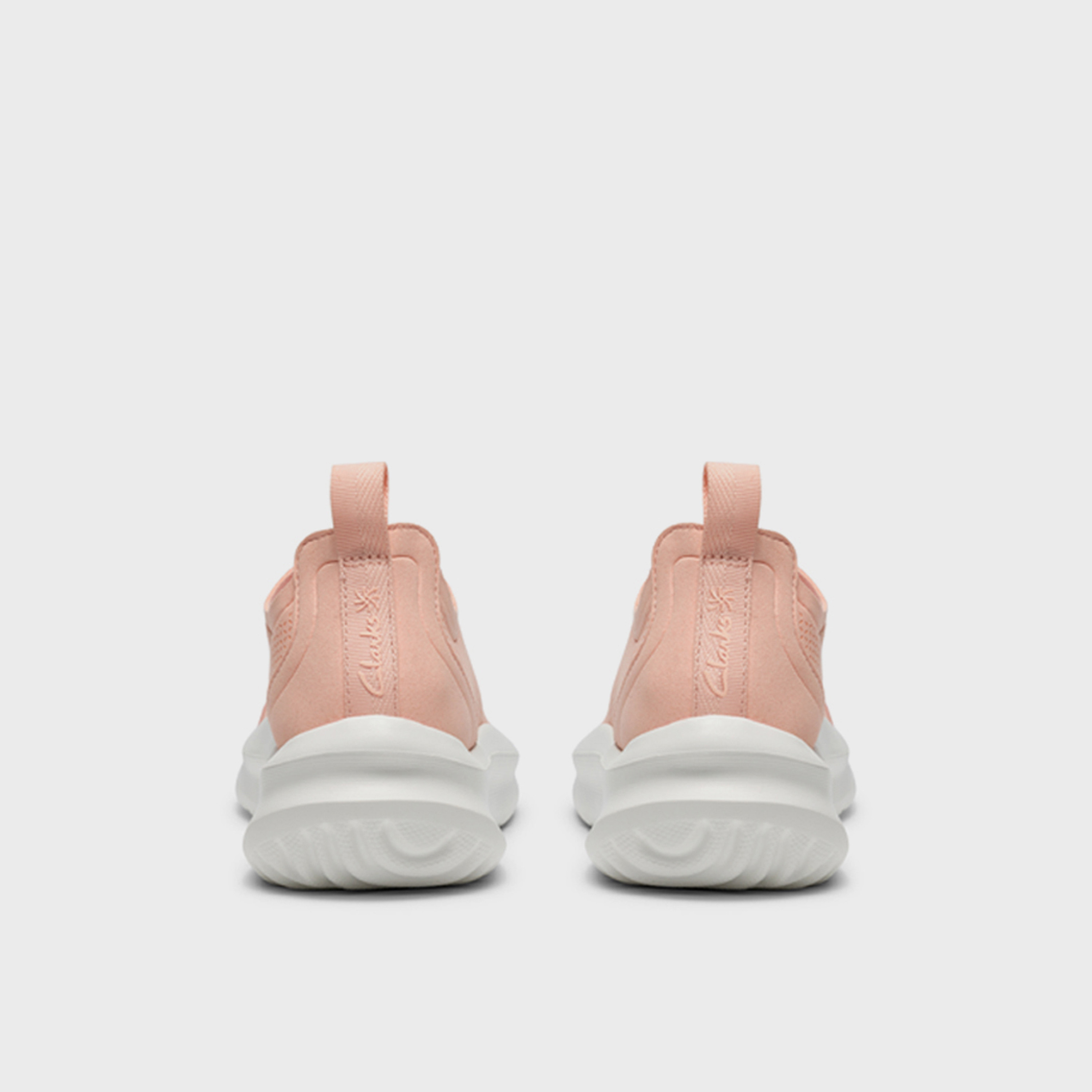 كلاركس - حذاء رياضي نسائي شبكي برباط كاحل منخفض | 26188669-women-shoes-sneakers-image-3