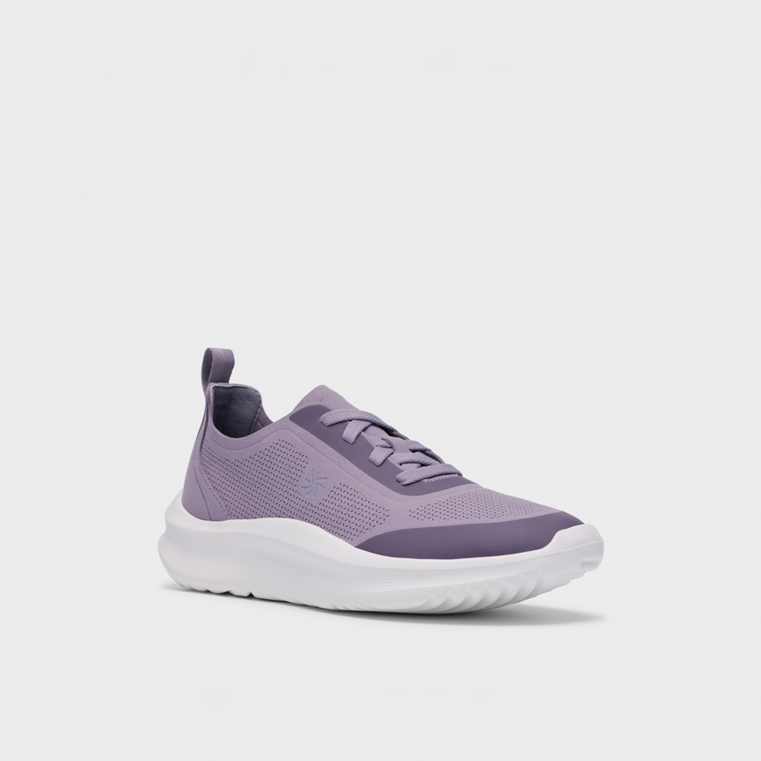 كلاركس - حذاء رياضي نسائي شبكي برباط كاحل منخفض | 26188670-women-shoes-sneakers-image-1
